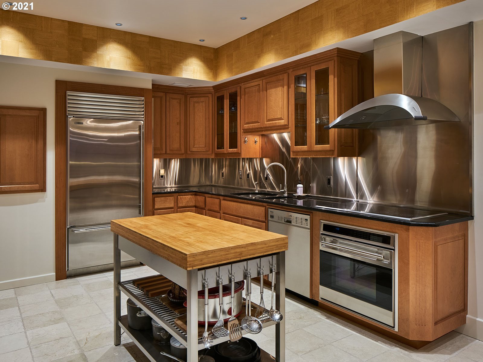 Photo #3: 21465378 Listing 