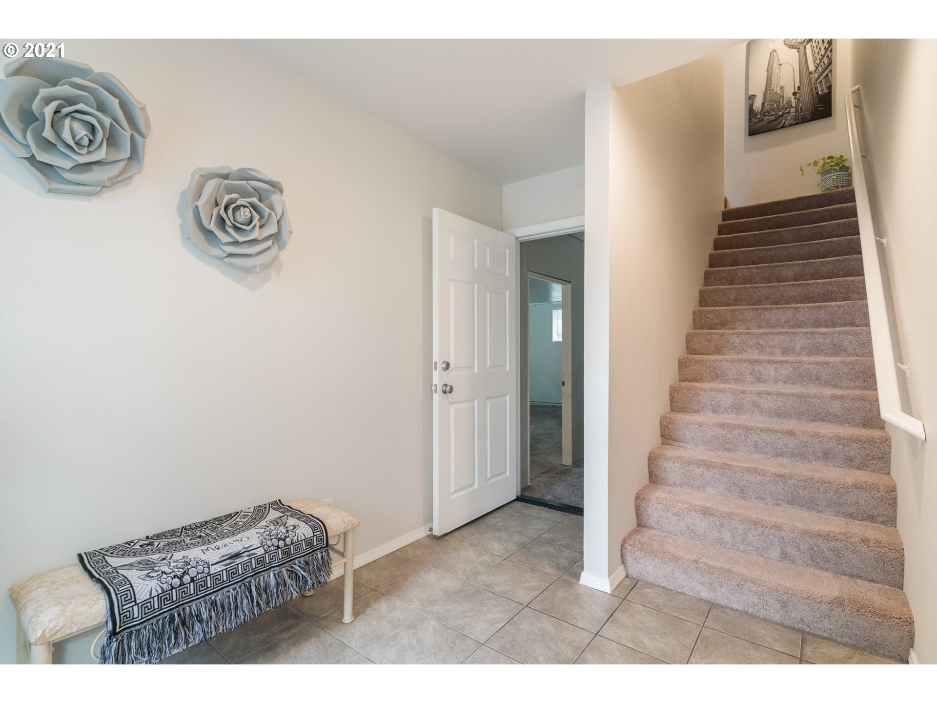 Photo #2: 21465891 Listing 