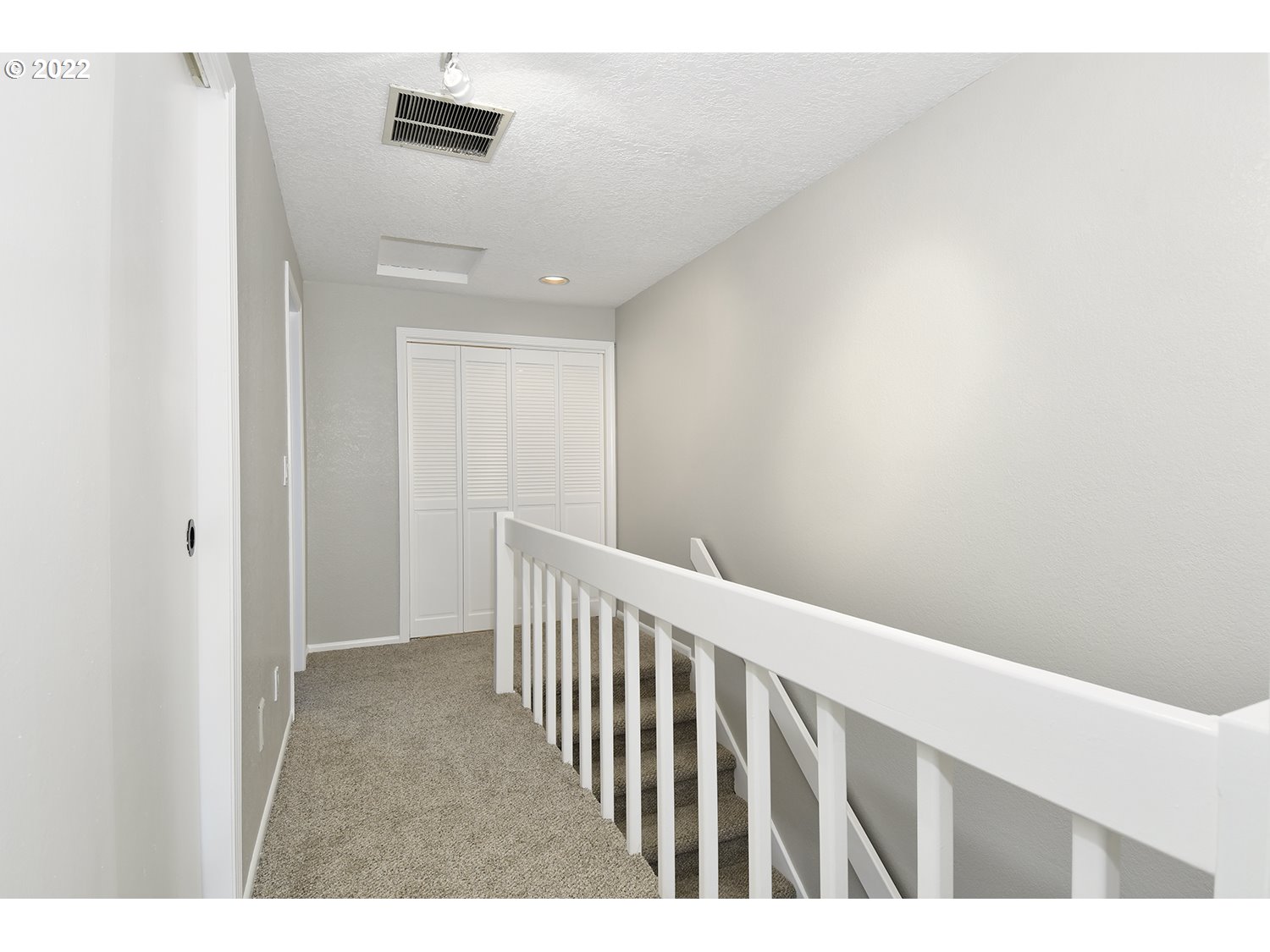Photo #5: 21467005 Listing 