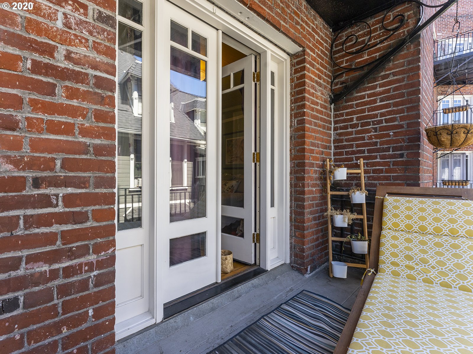 Photo #4: 21467679 Listing 