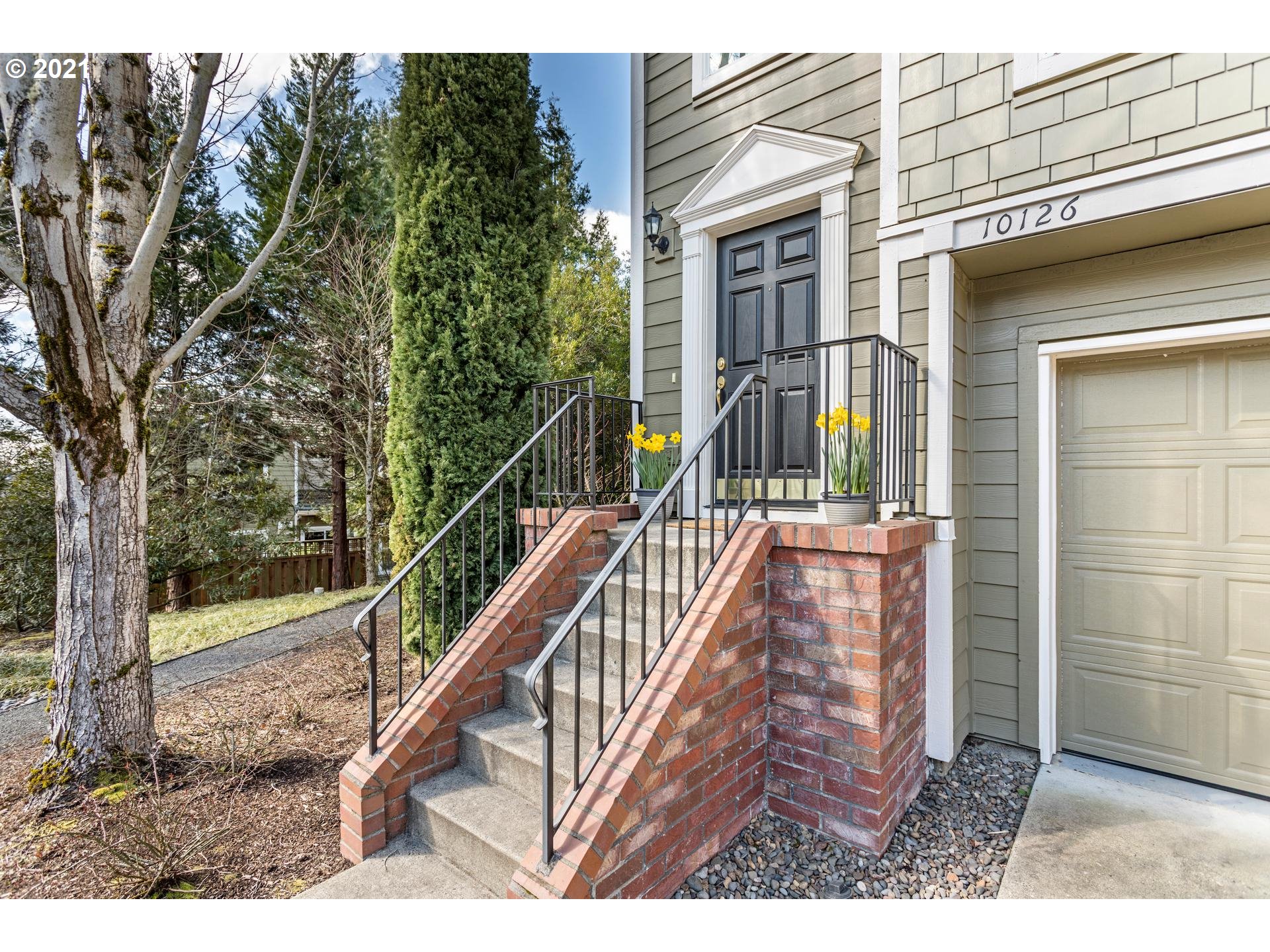 Photo #3: 21467795 Listing 
