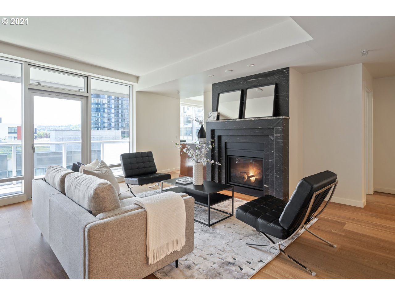 Photo #6: 21471489 Listing 