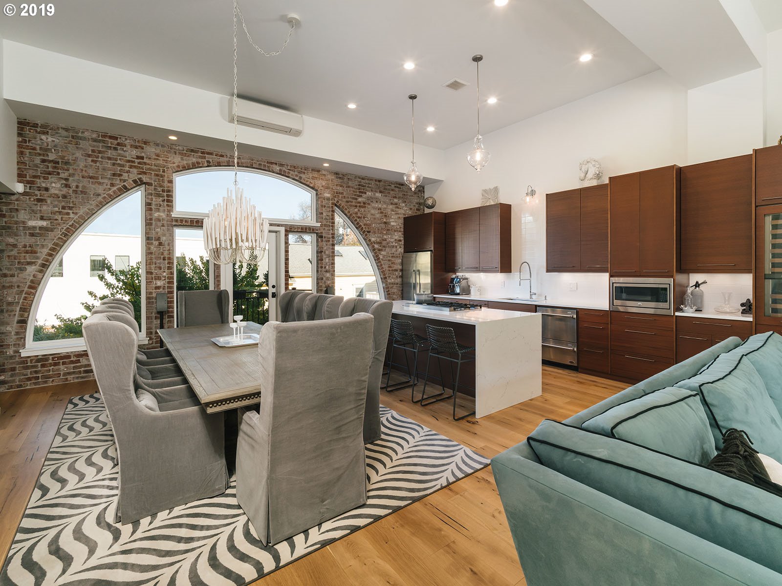 Photo #6: 21471683 Listing 
