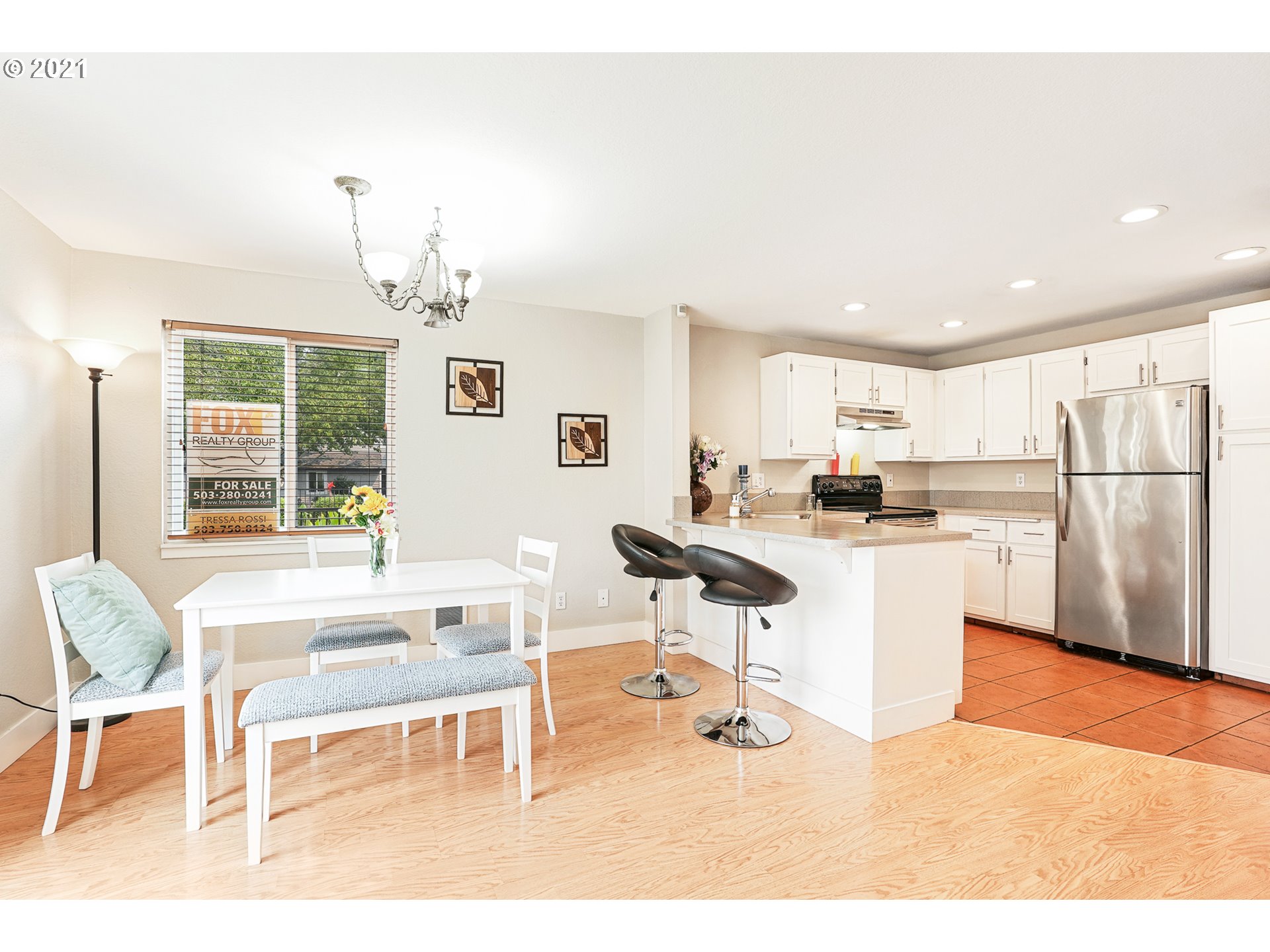 Photo #5: 21471802 Listing 