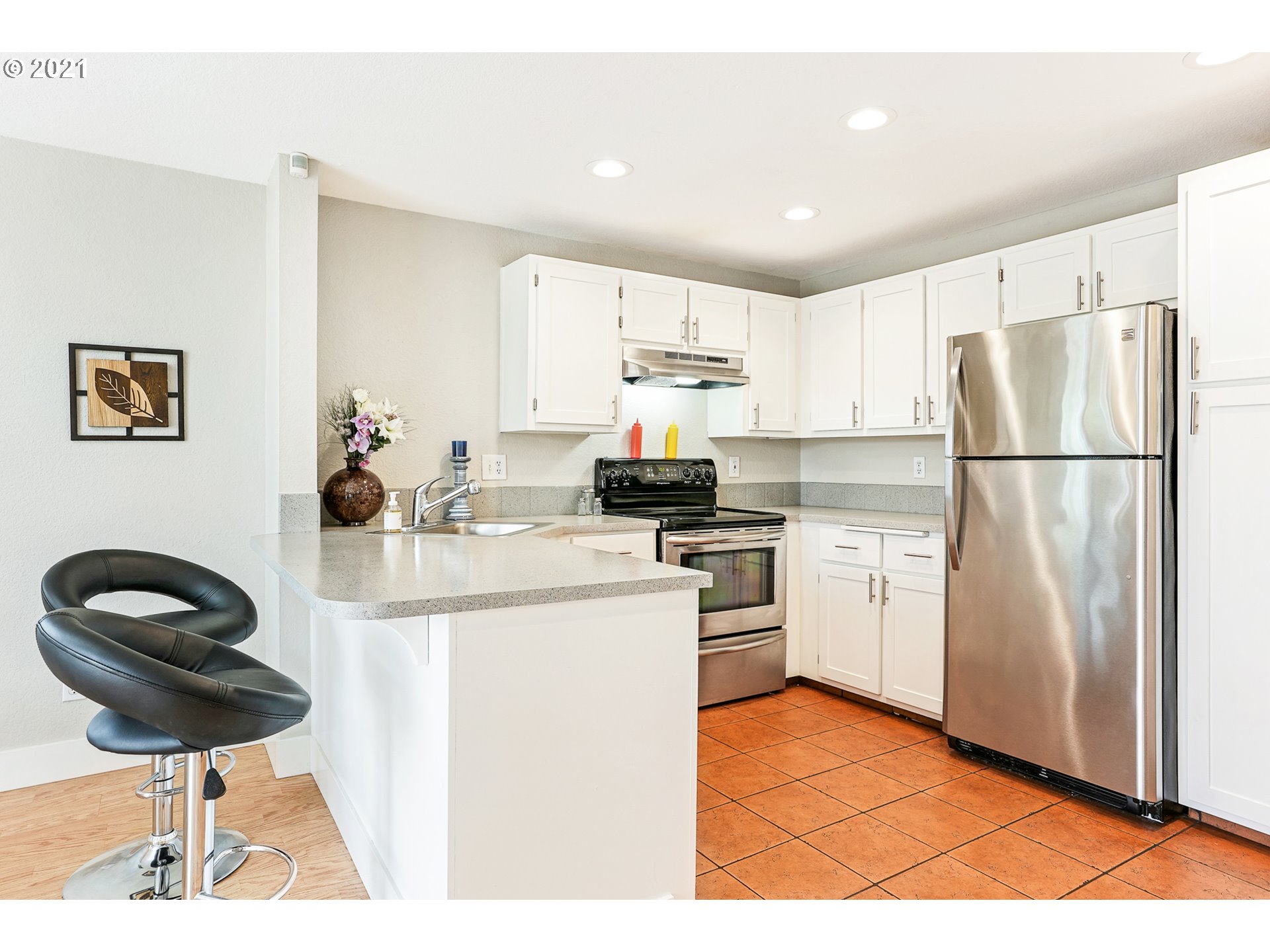 Photo #6: 21471802 Listing 