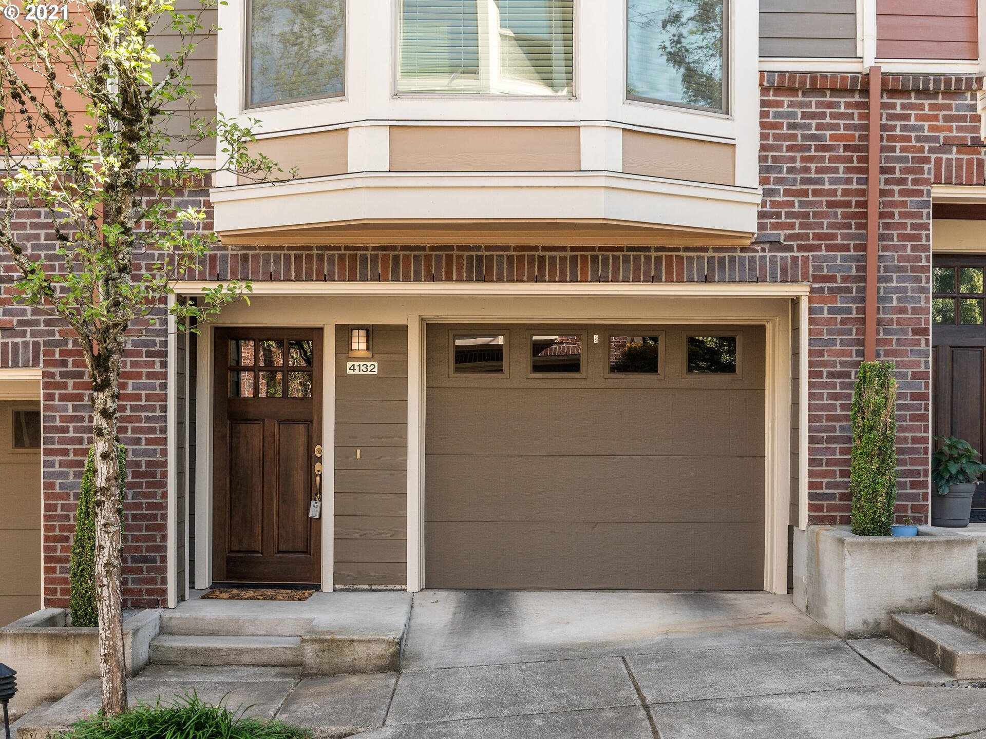 Photo #2: 21472208 Listing 
