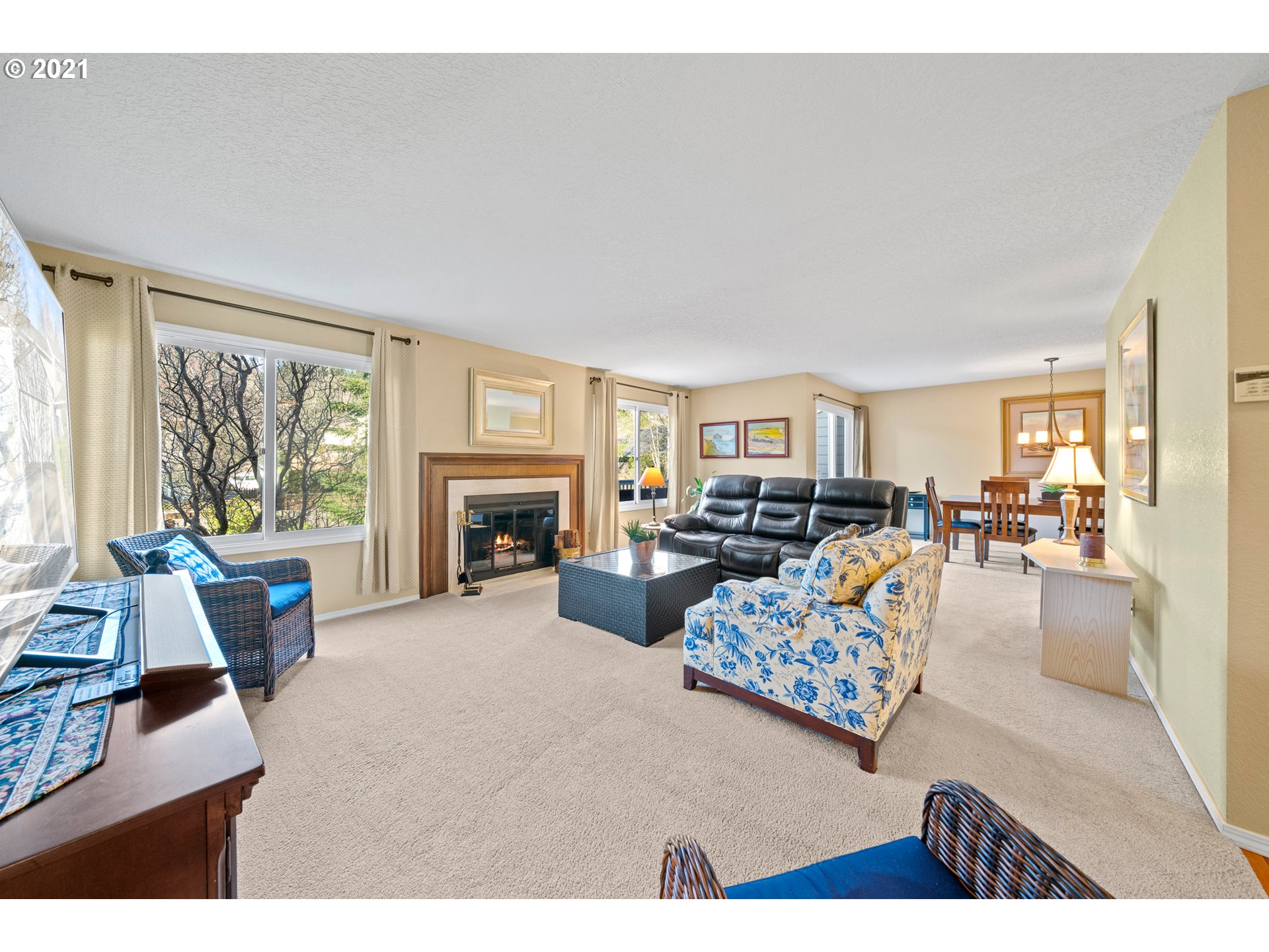 Photo #3: 21474567 Listing 