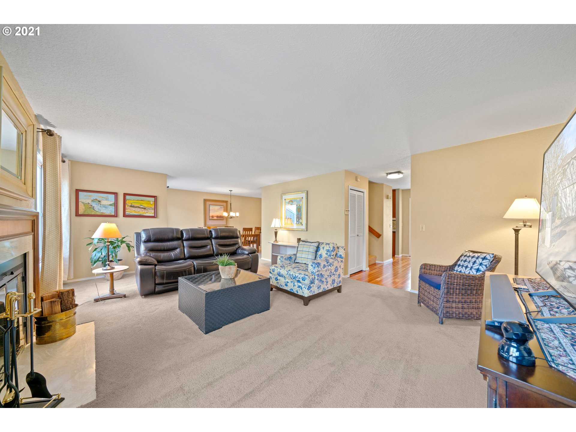 Photo #5: 21474567 Listing 