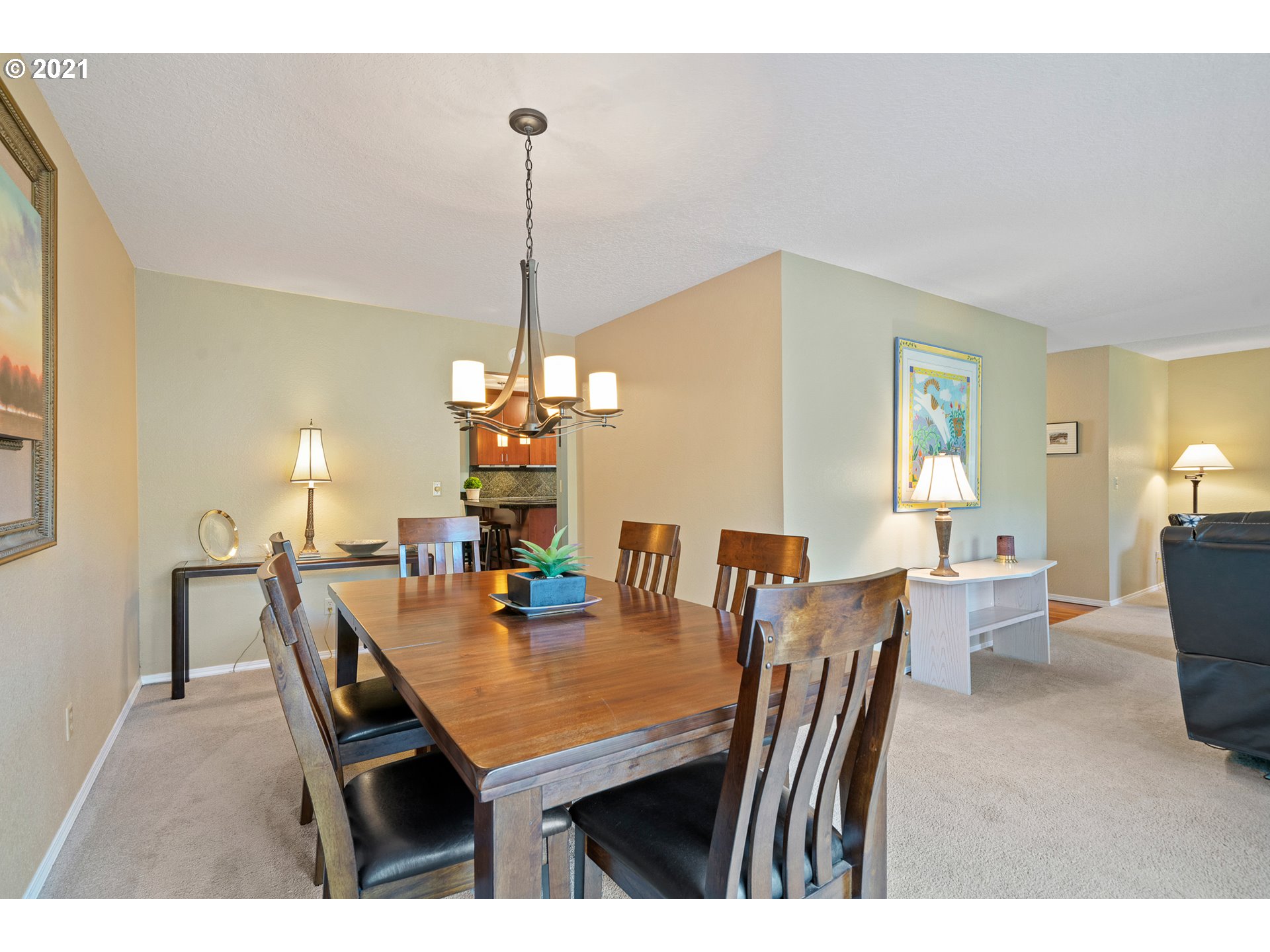 Photo #6: 21474567 Listing 