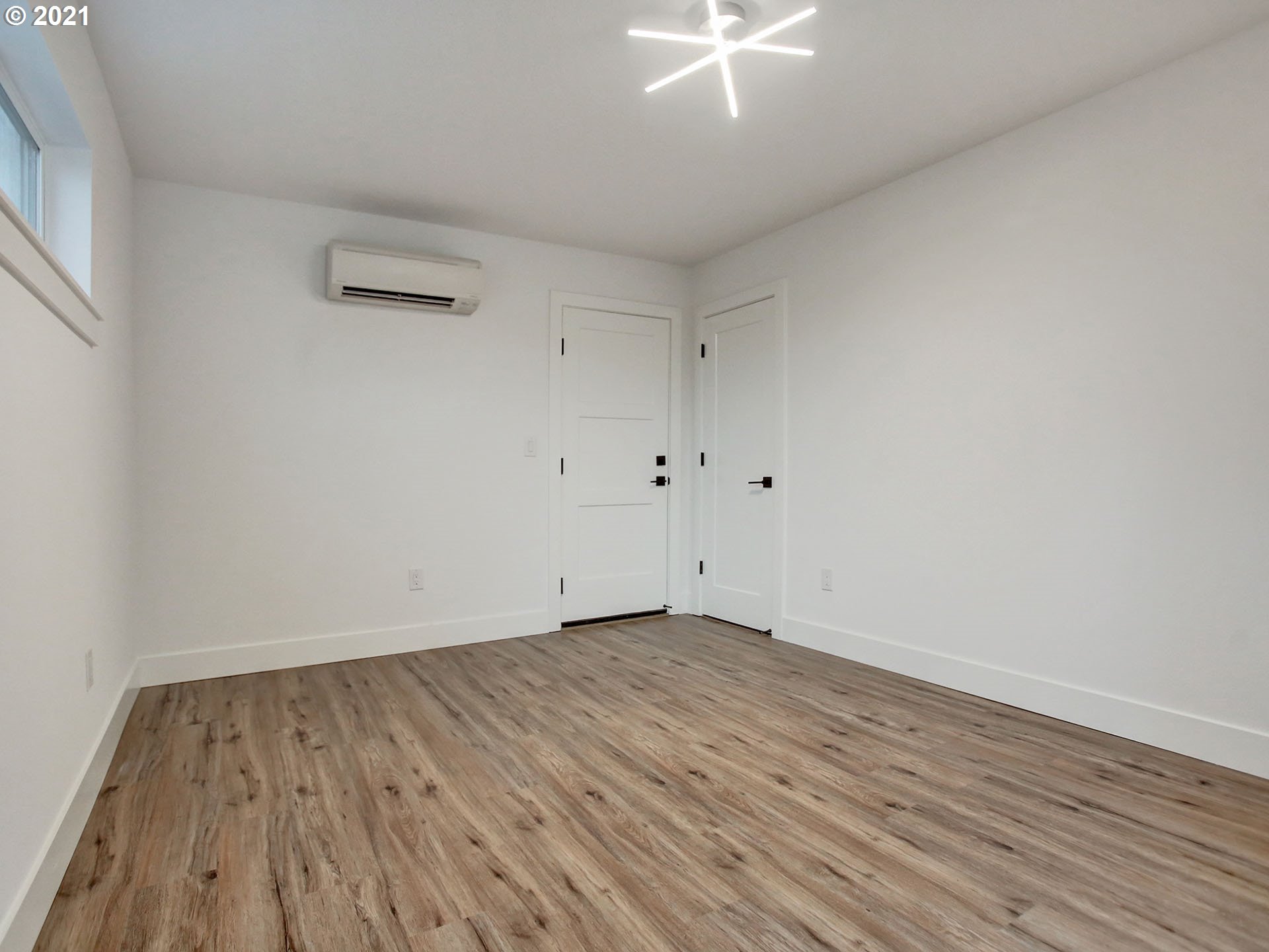 Photo #3: 21475292 Listing 