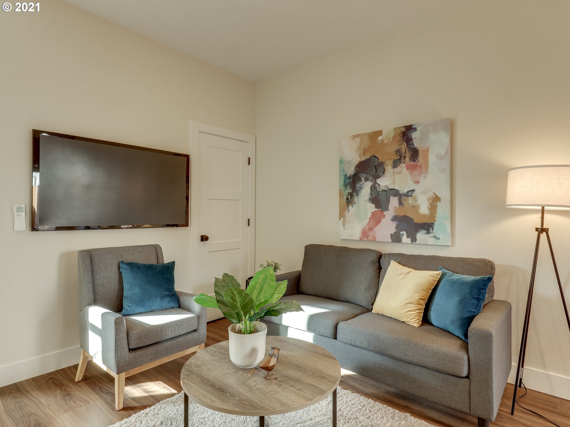 Photo #6: 21480936 Listing 