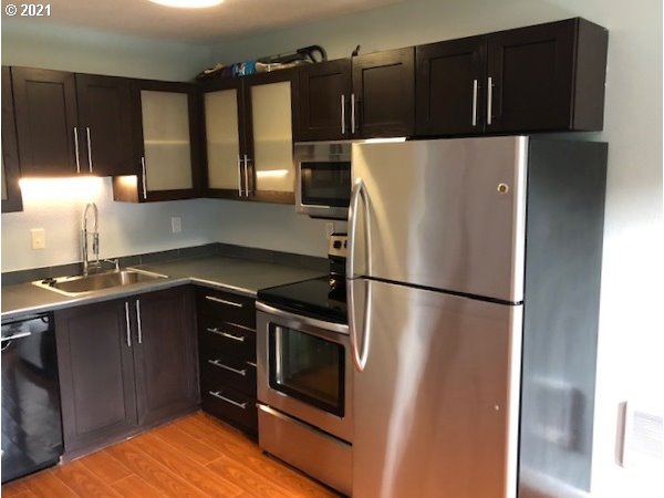 Photo #6: 21484227 Listing 