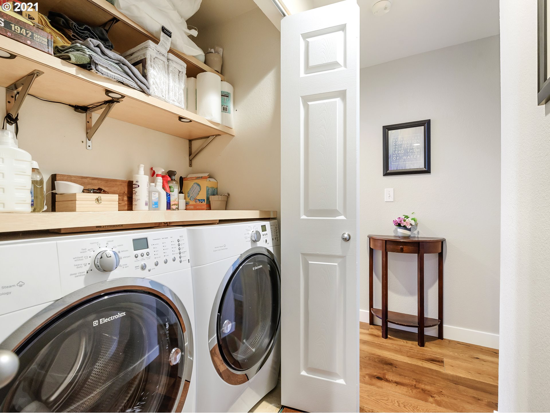 Photo #2: 21485707 Listing 