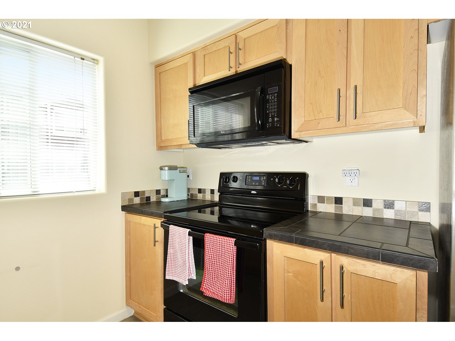 Photo #5: 21488409 Listing 