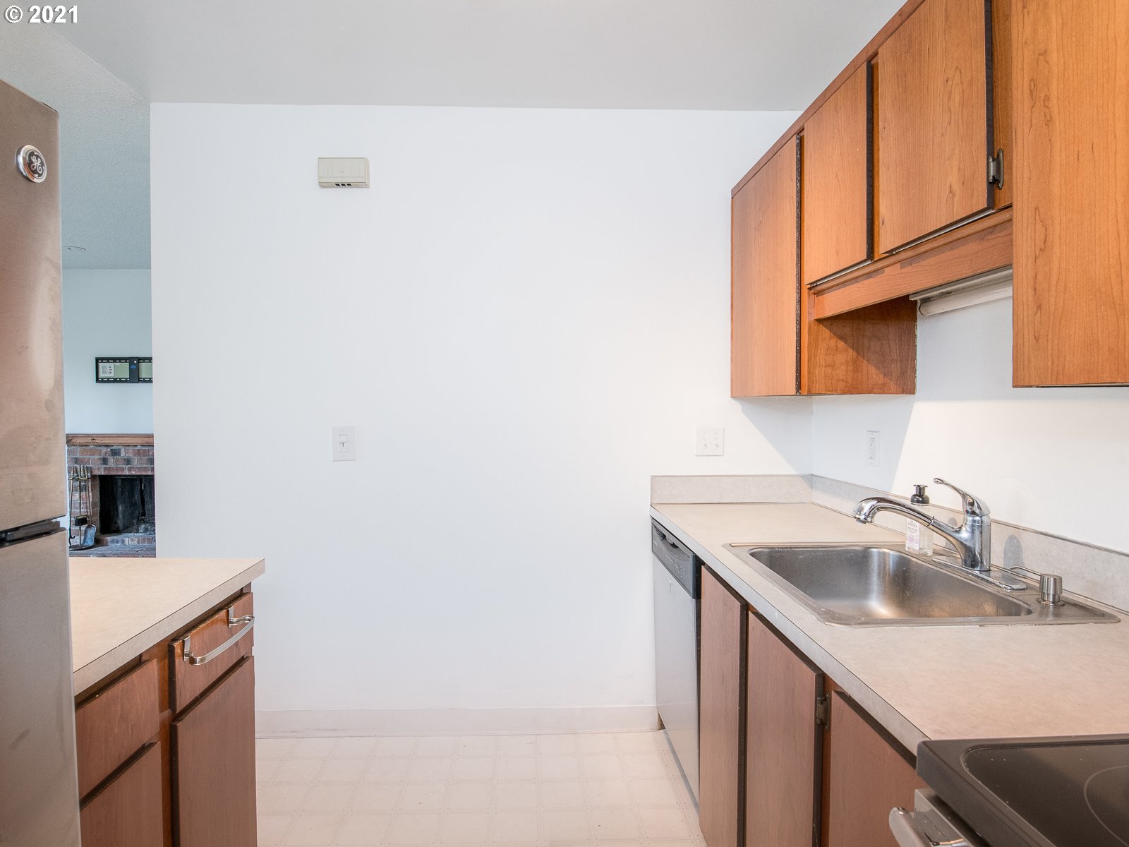 Photo #2: 21490634 Listing 