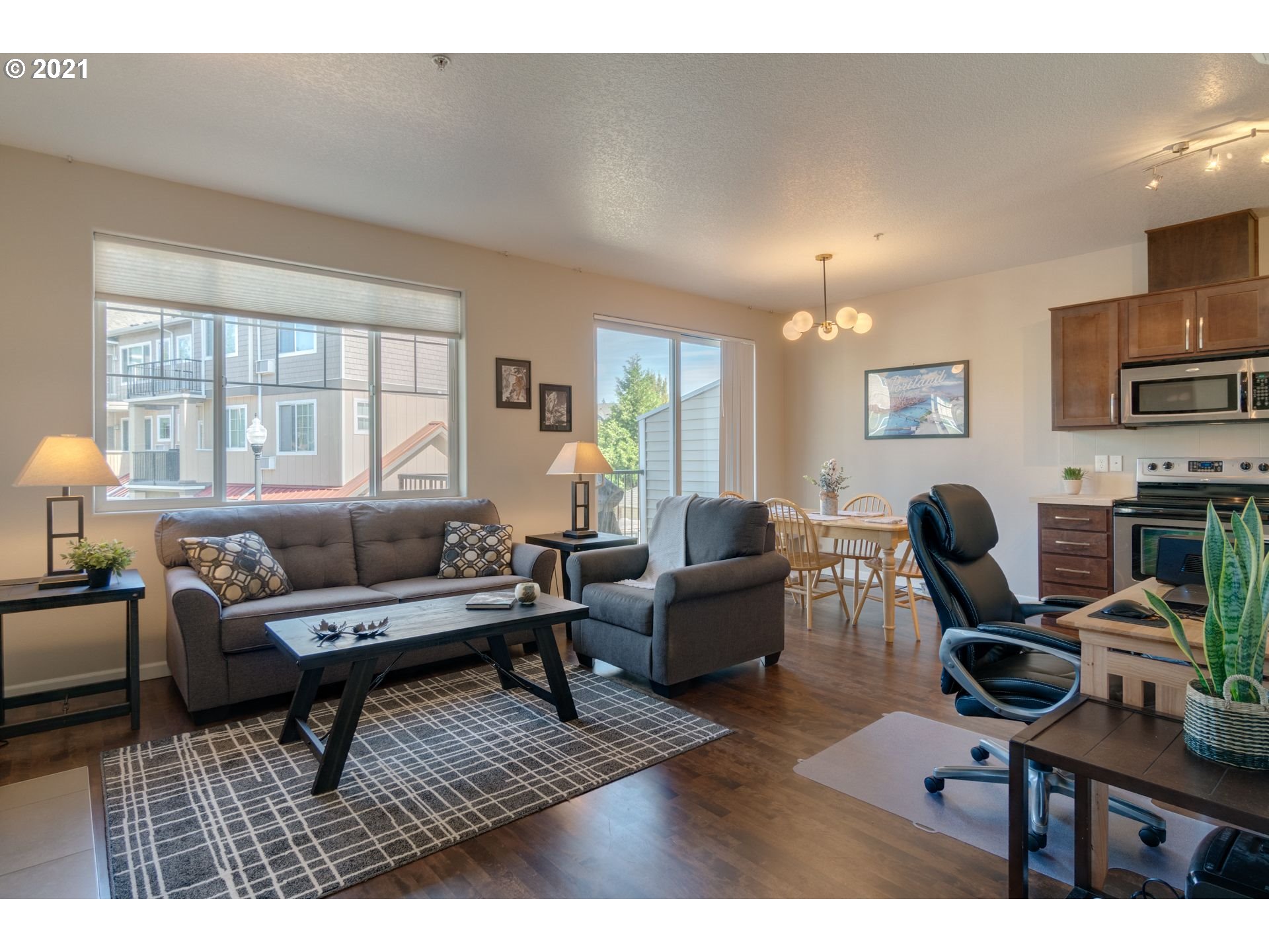 Photo #3: 21495504 Listing 