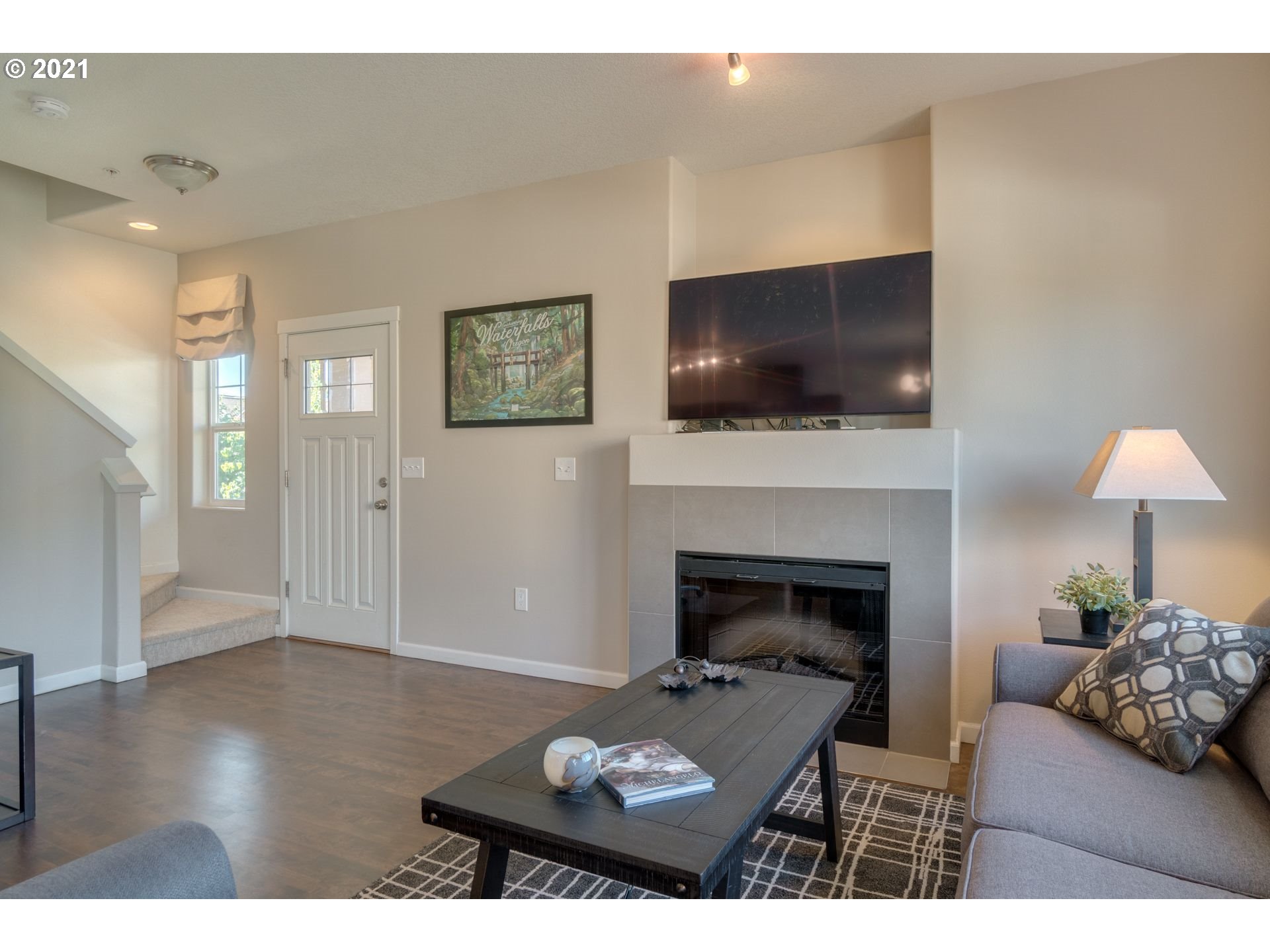 Photo #5: 21495504 Listing 