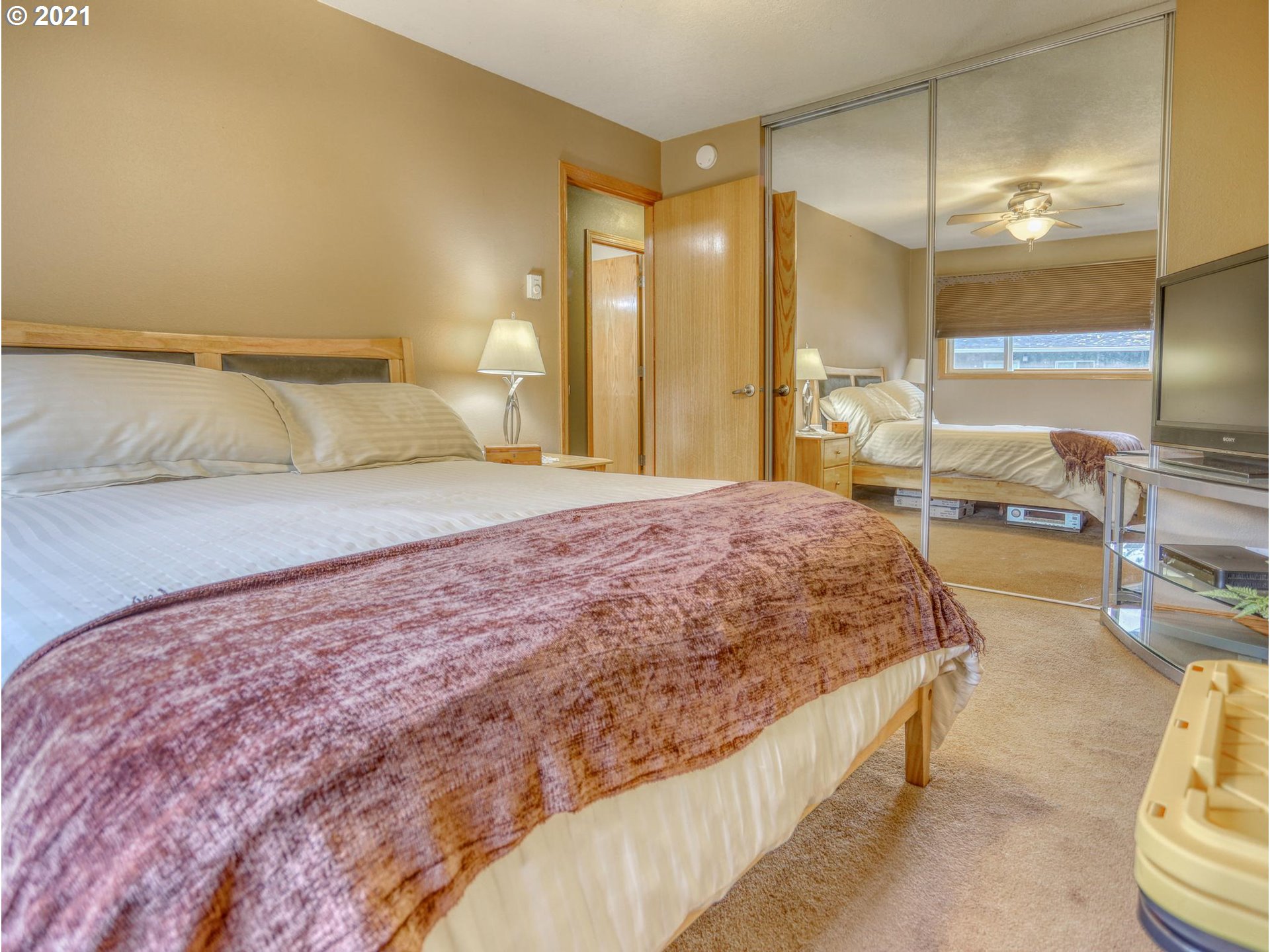 Photo #4: 21501487 Listing 