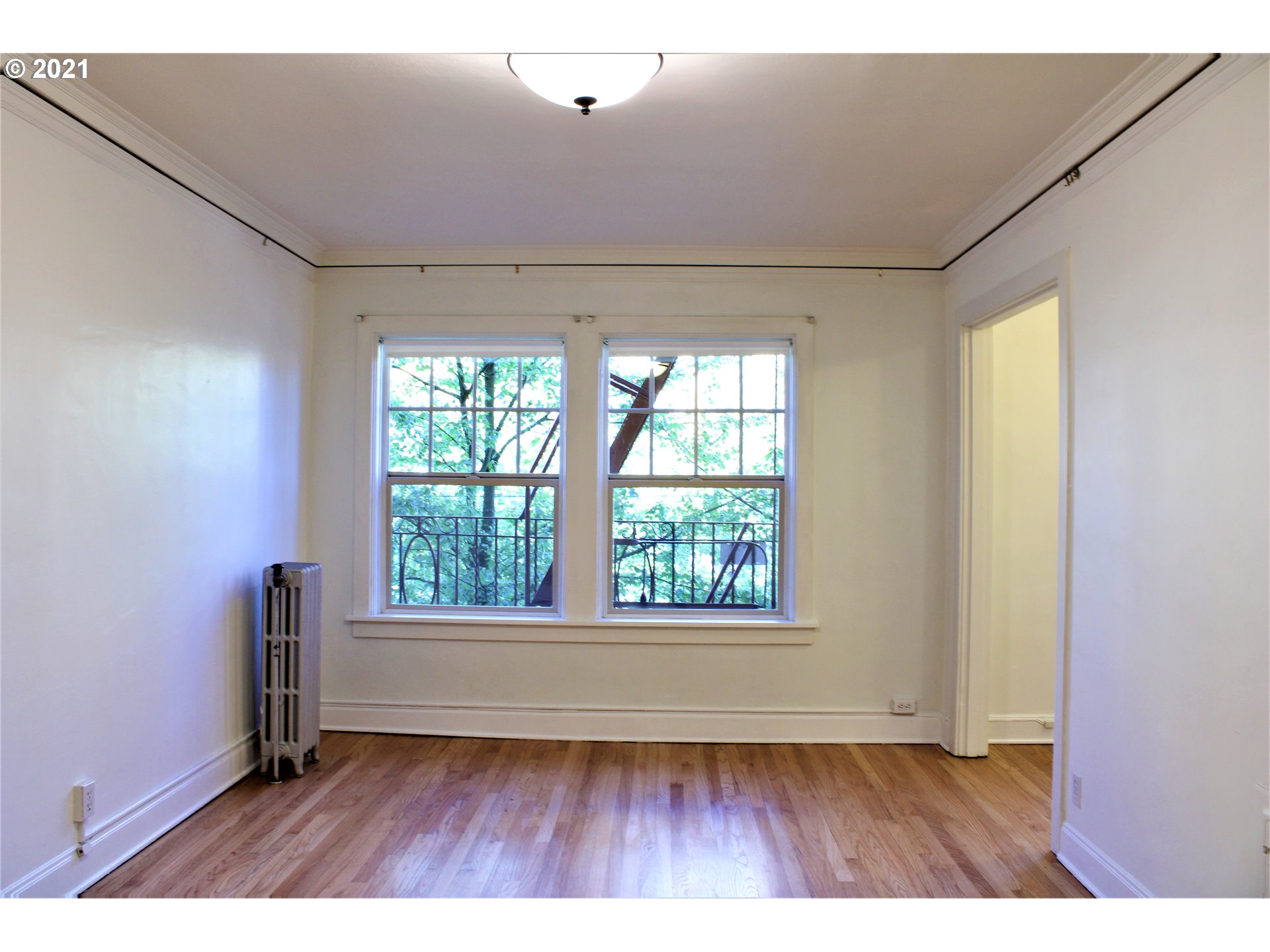 Photo #5: 21503430 Listing 
