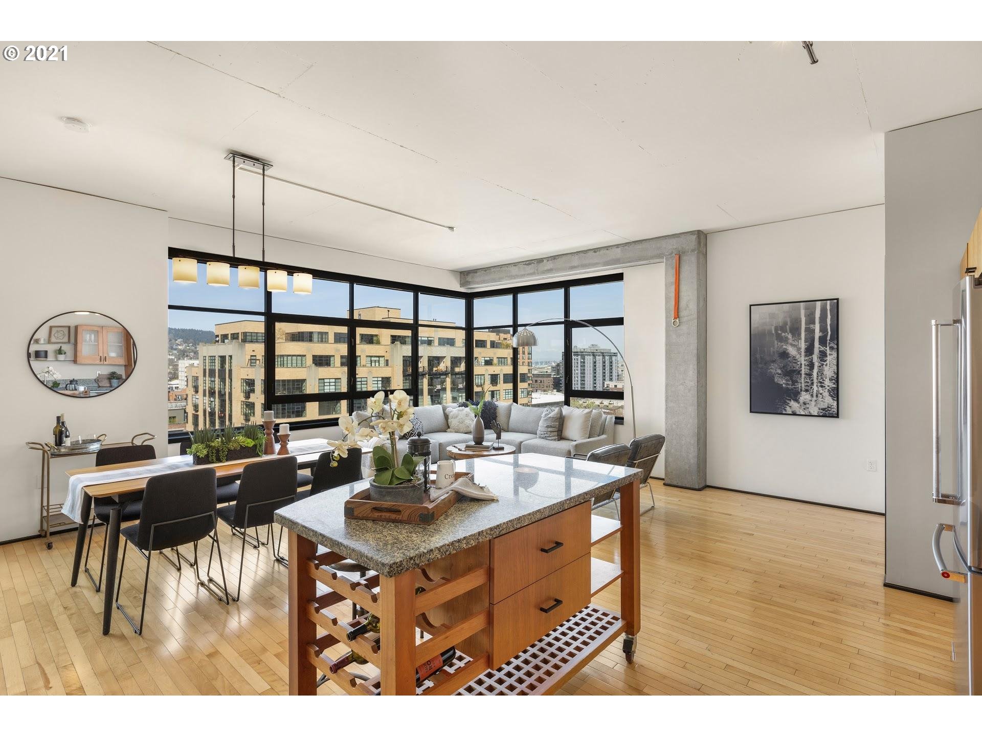 Photo #3: 21505026 Listing 