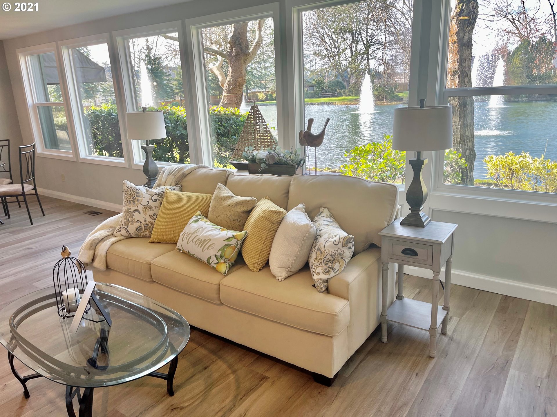 Photo #2: 21508109 Listing 