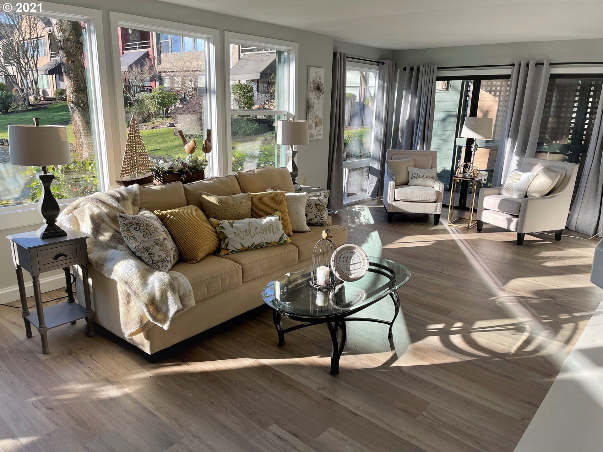 Photo #6: 21508109 Listing 