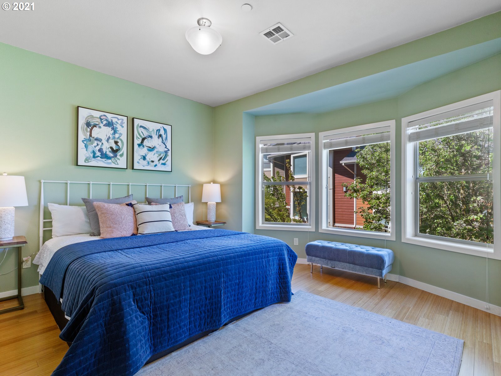 Photo #5: 21509790 Listing 