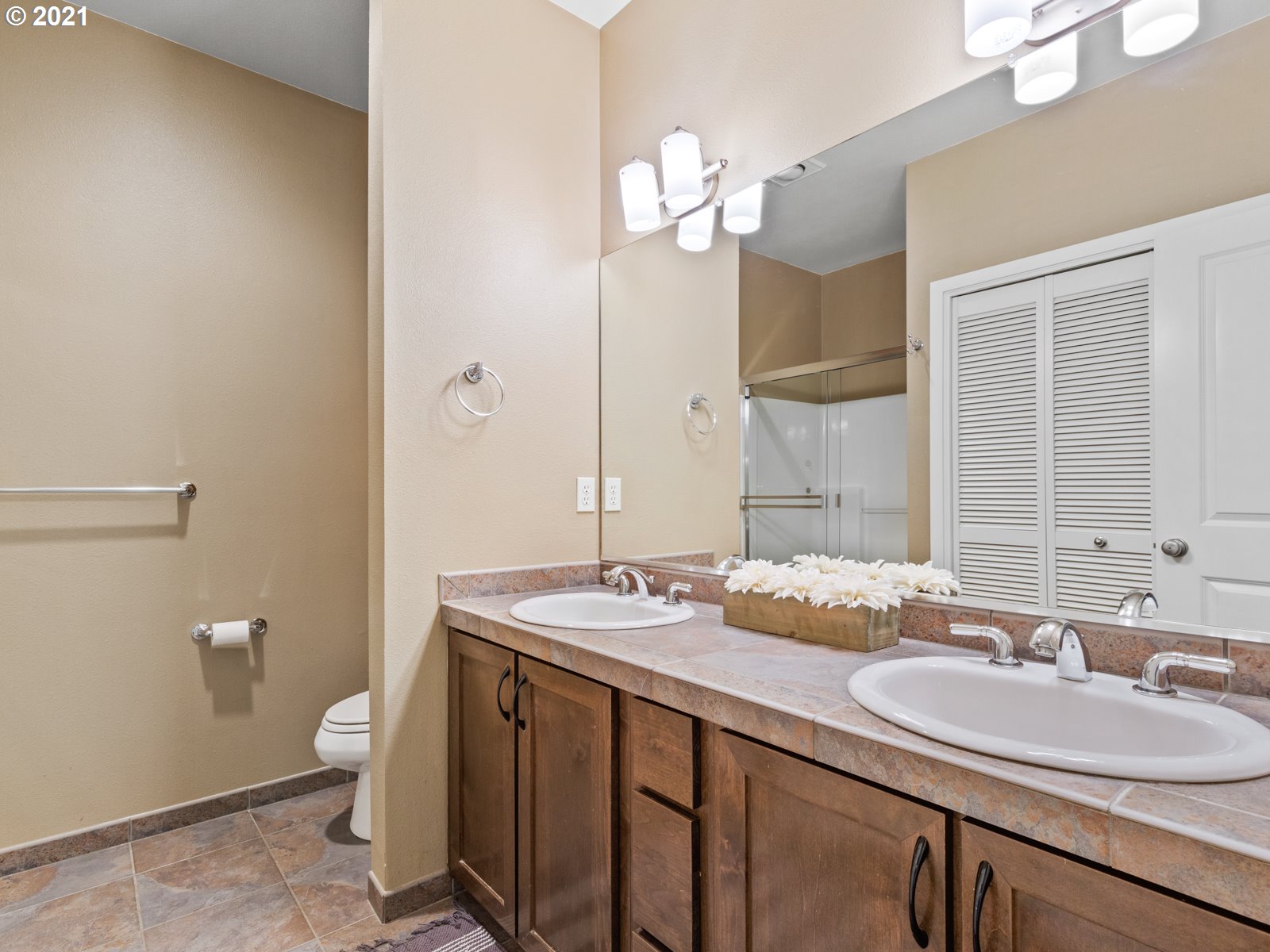 Photo #3: 21509790 Listing 