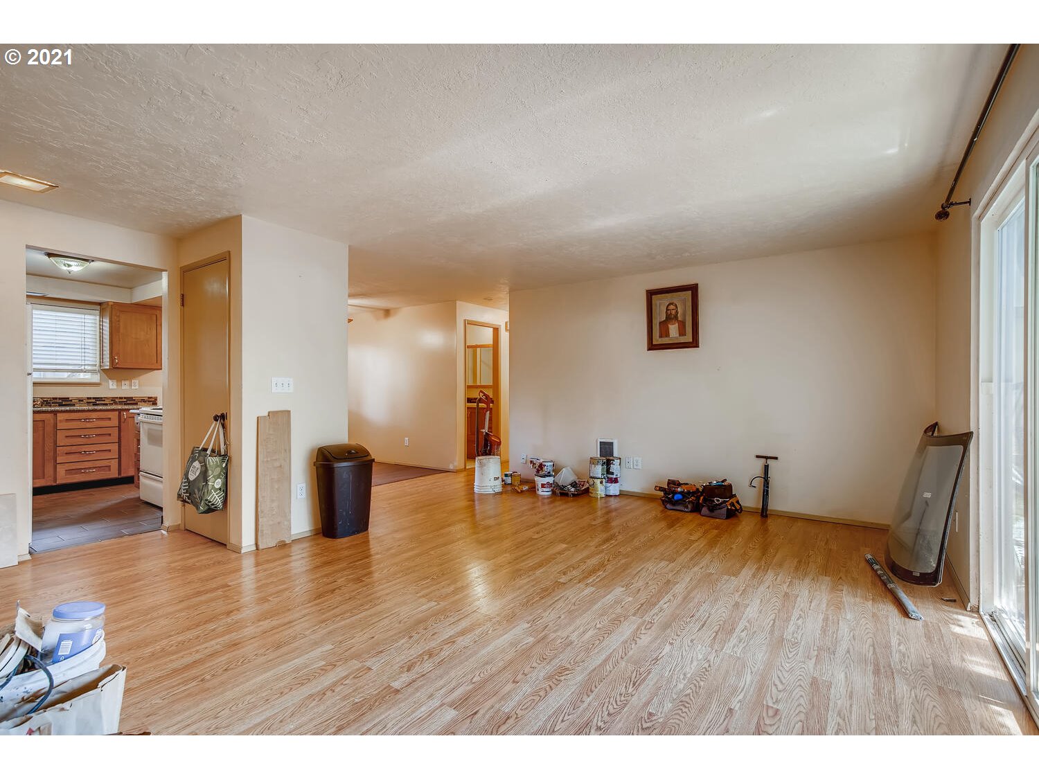 Photo #3: 21510927 Listing 