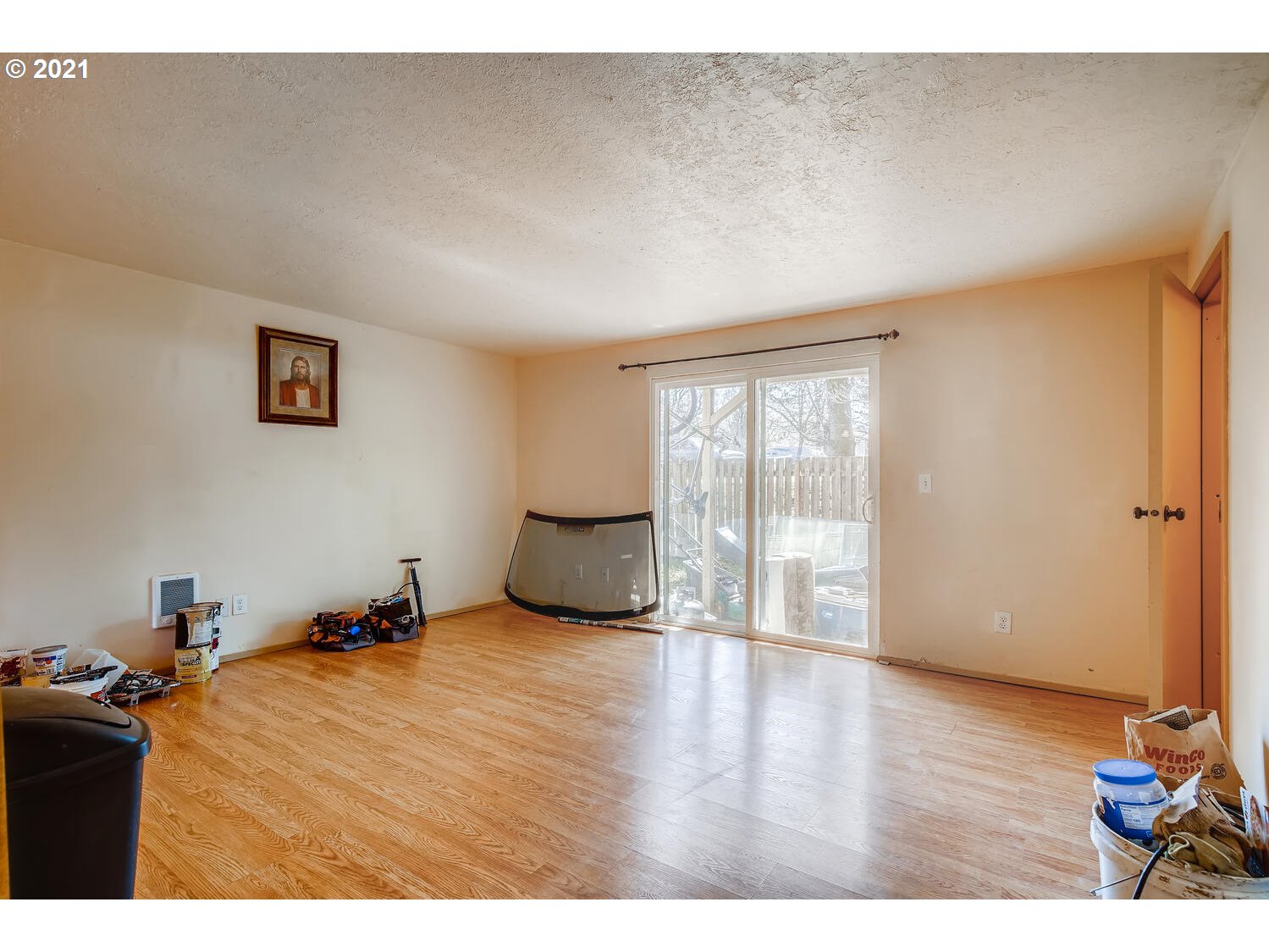 Photo #4: 21510927 Listing 