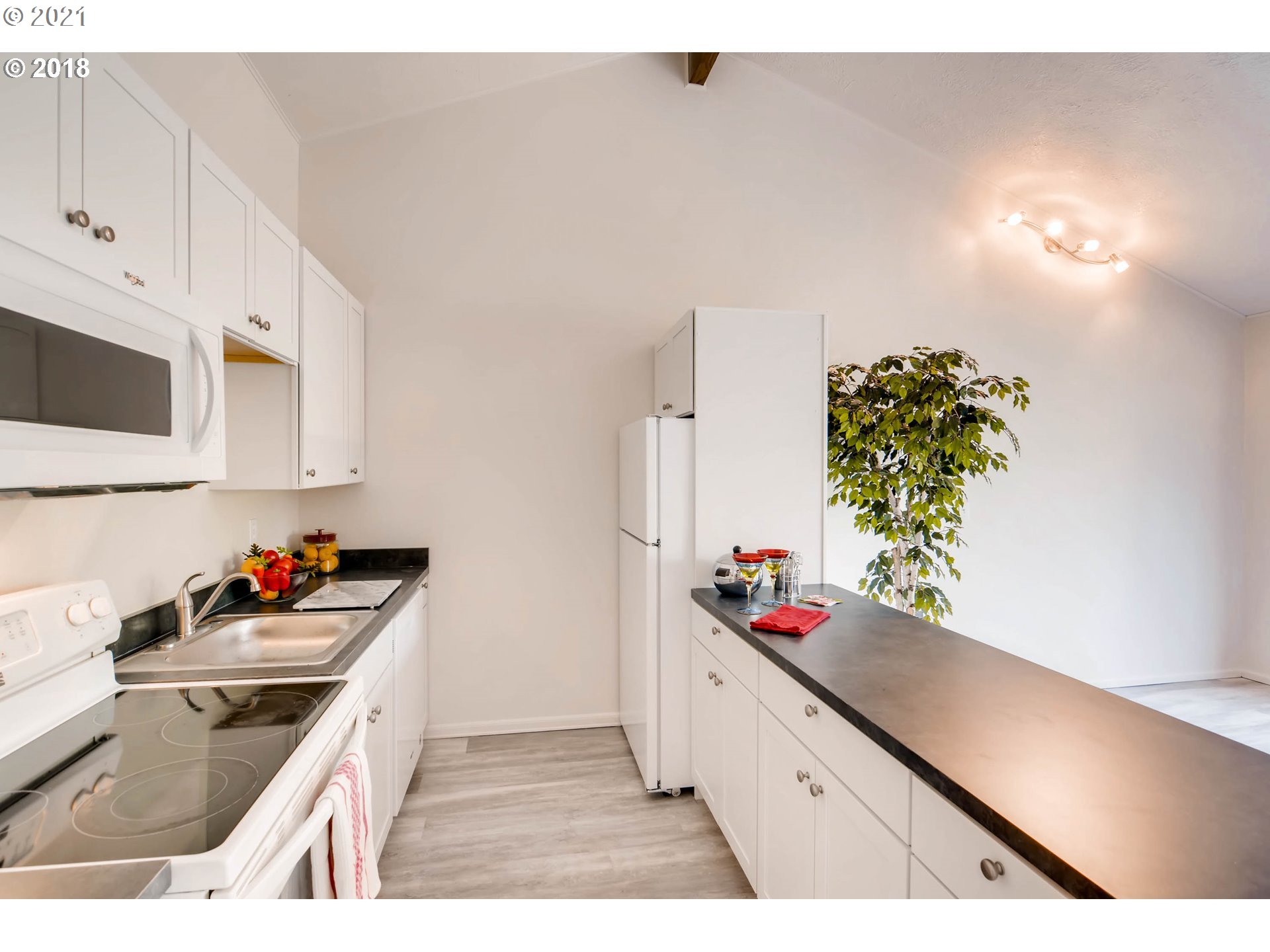 Photo #6: 21511802 Listing 