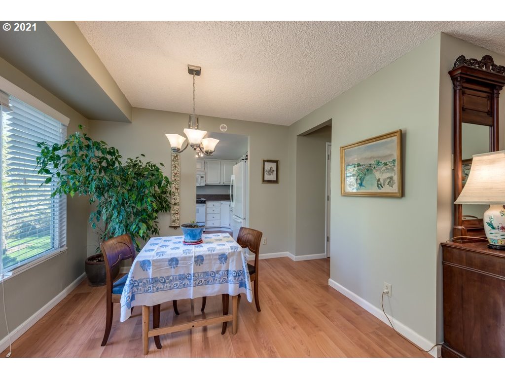 Photo #6: 21515775 Listing 