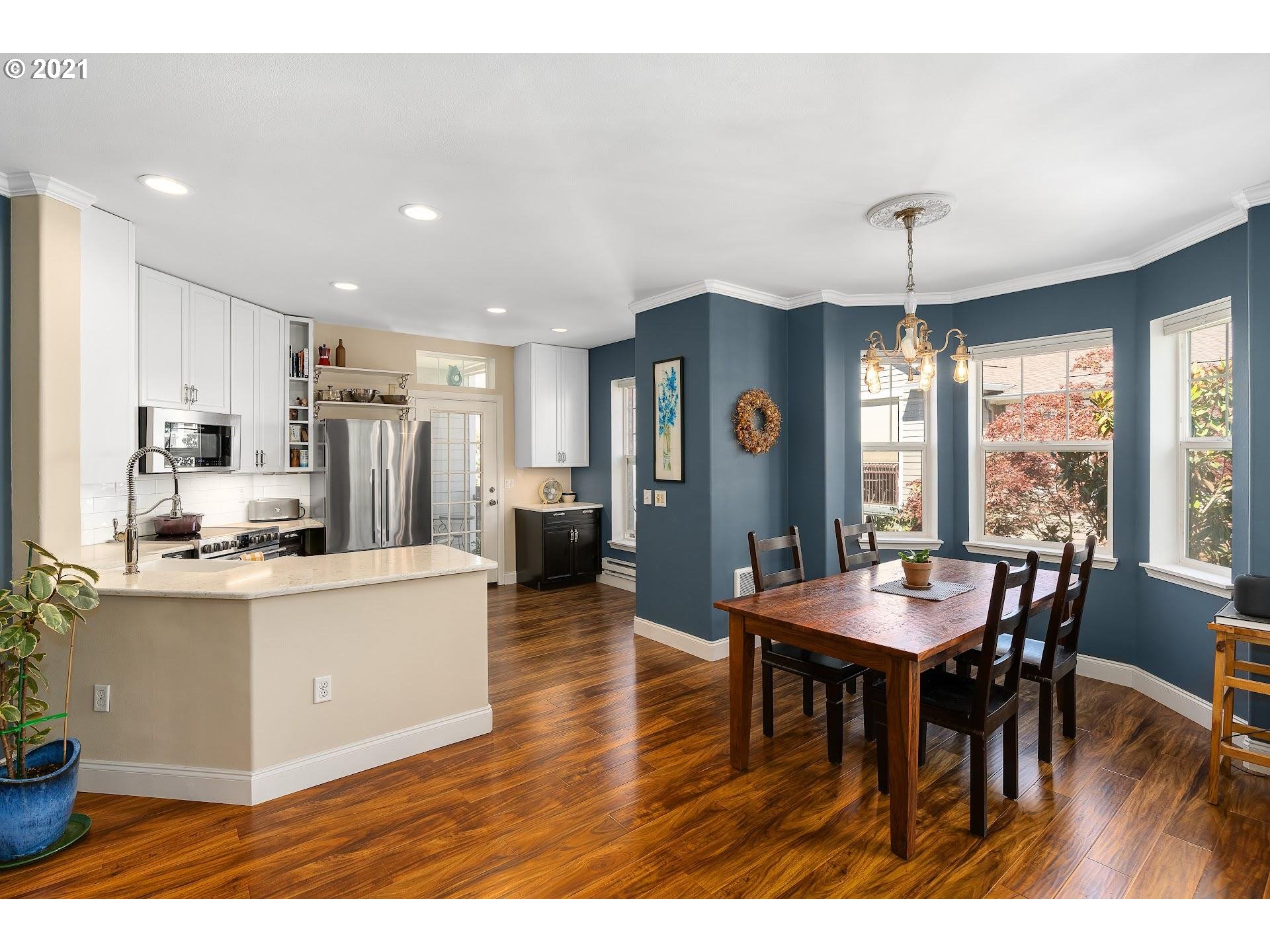 Photo #2: 21516737 Listing 