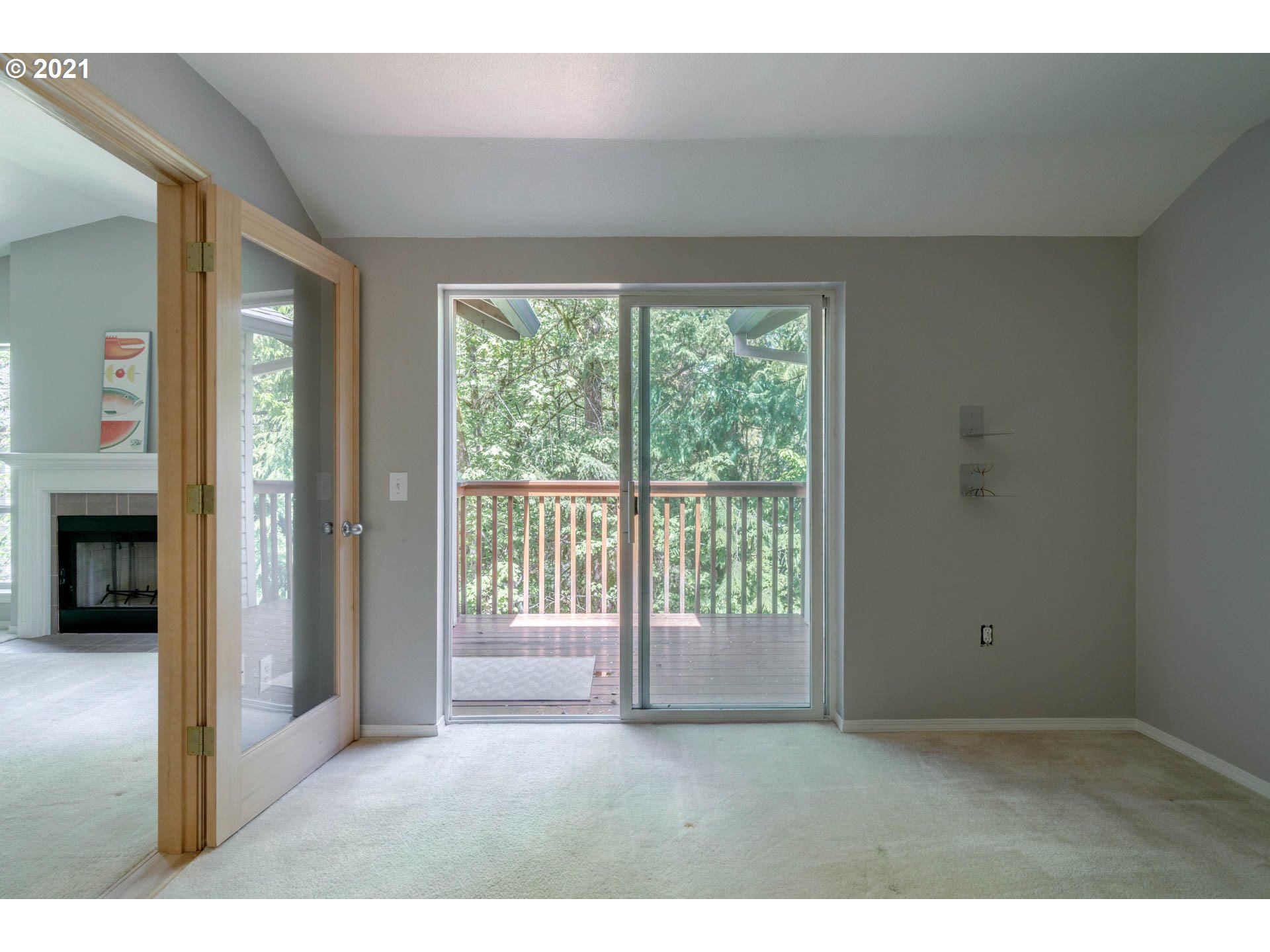 Photo #6: 21517908 Listing 