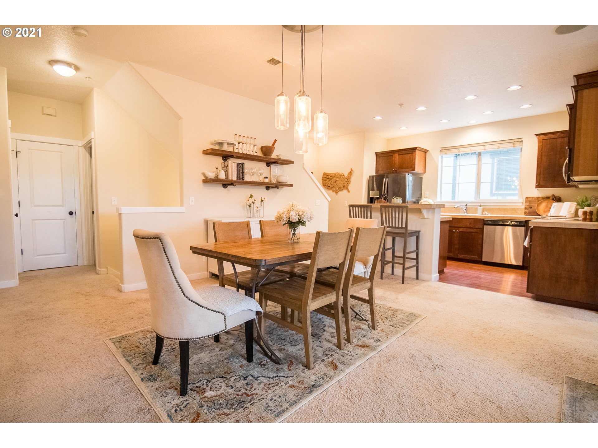 Photo #2: 21519735 Listing 