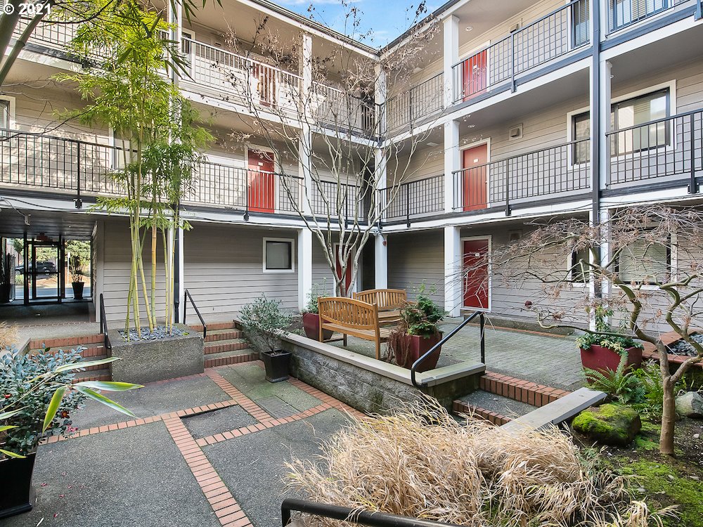 Photo #3: 21521250 Listing 
