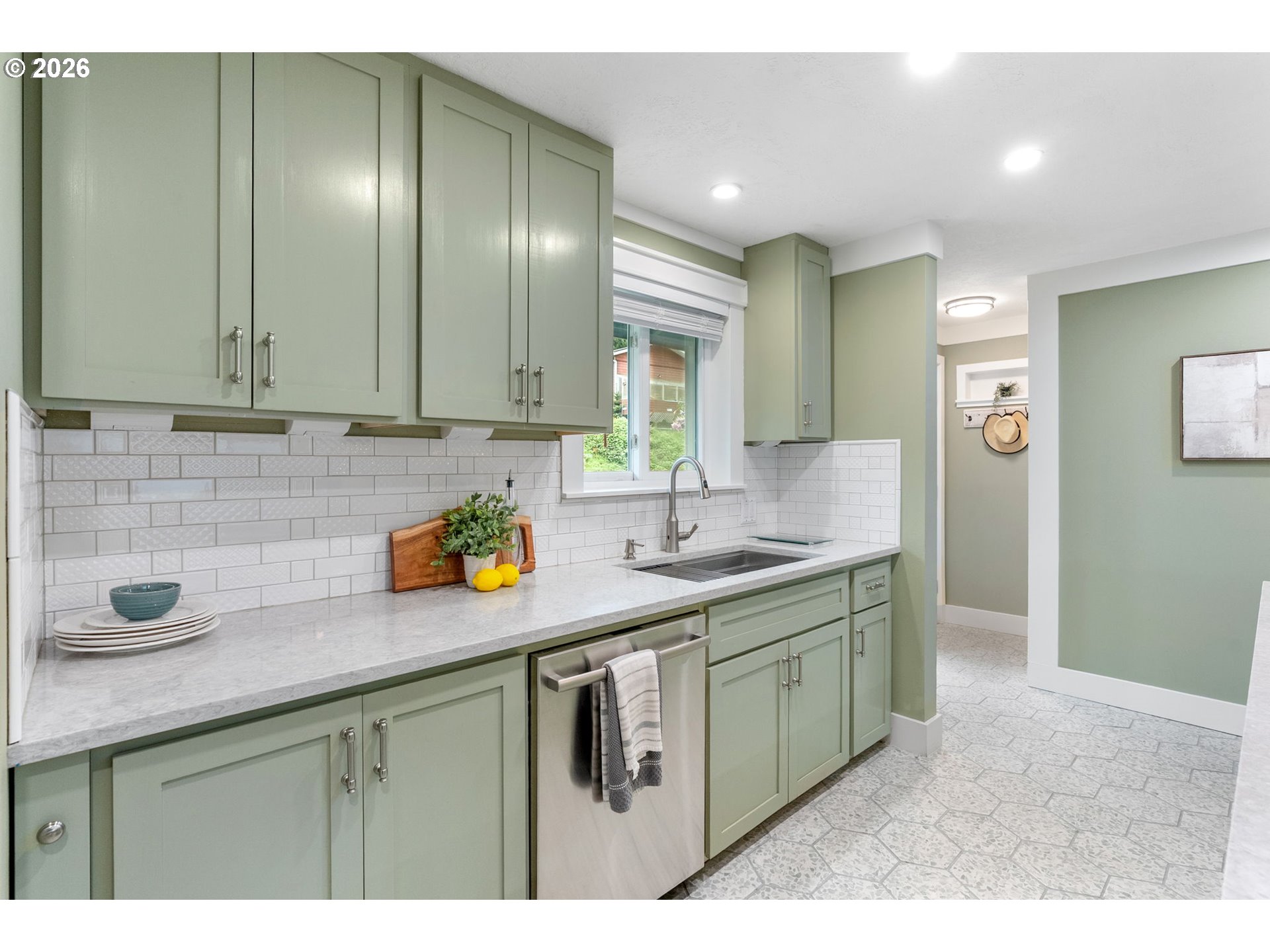 270 NE Wisteria WAY, Stevenson, WA, 98648