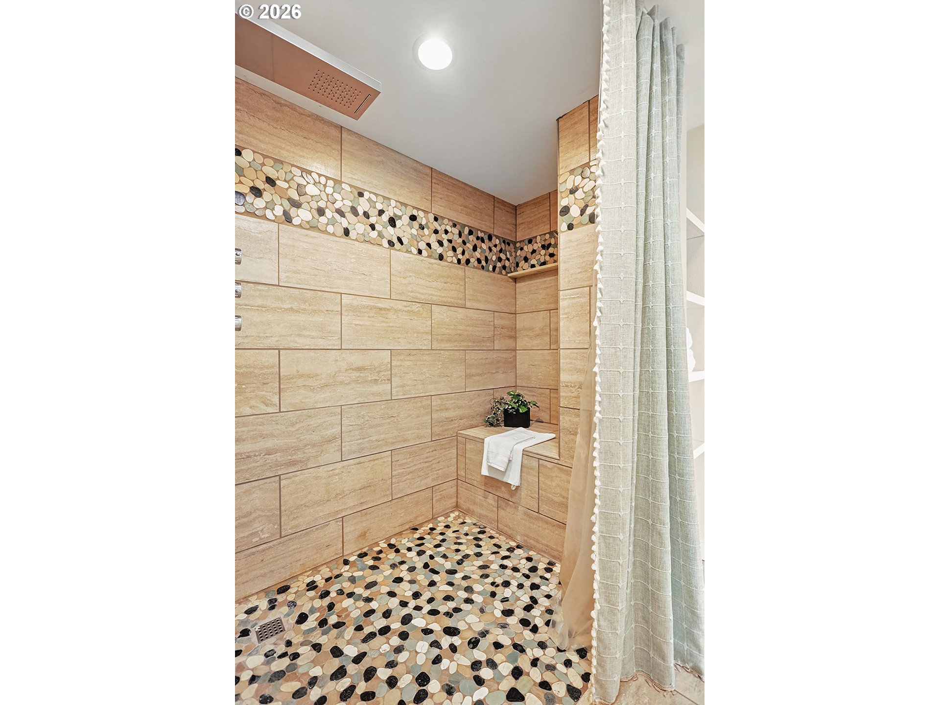 270 NE Wisteria WAY, Stevenson, WA, 98648