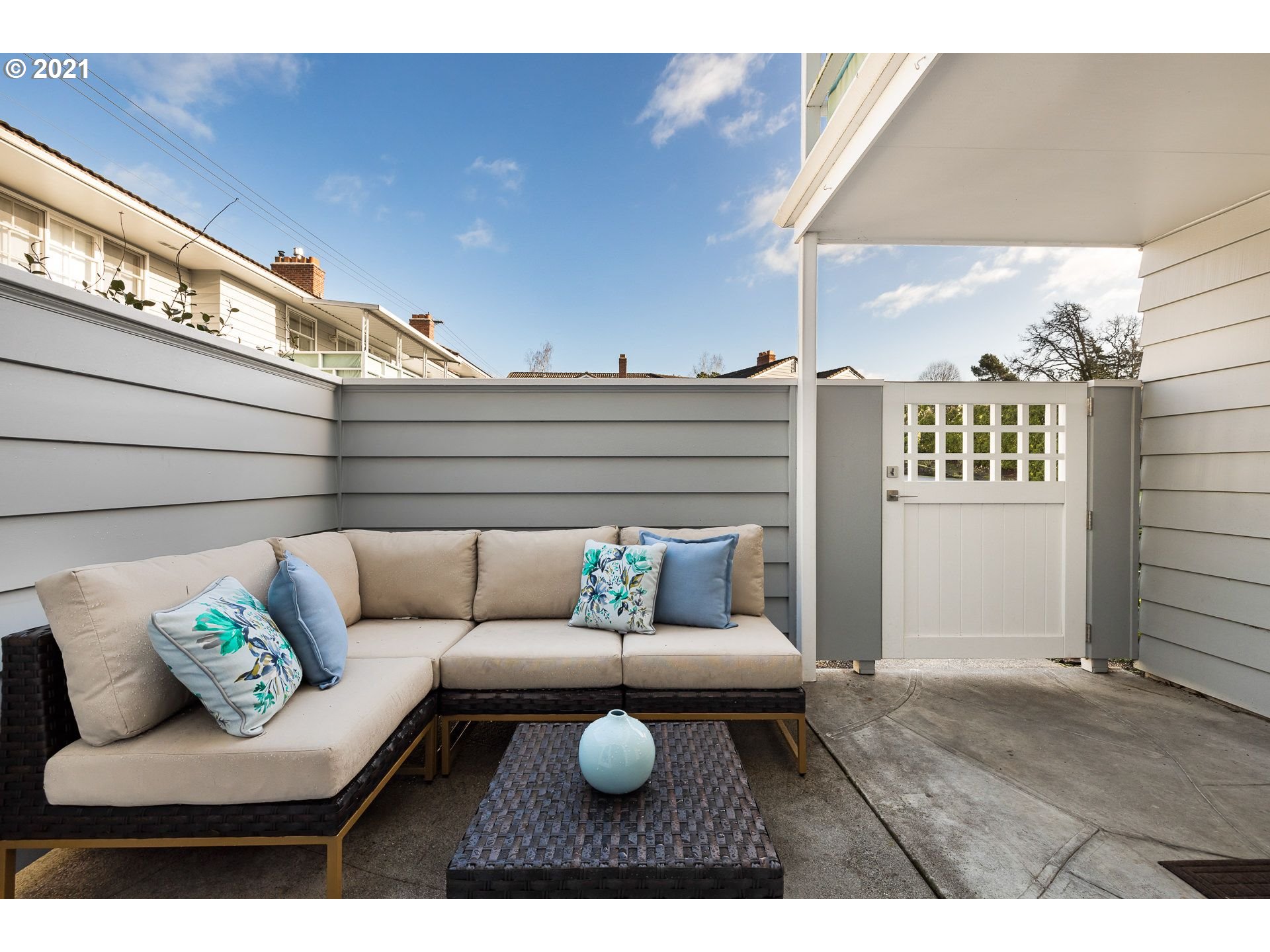 Photo #5: 21524406 Listing 