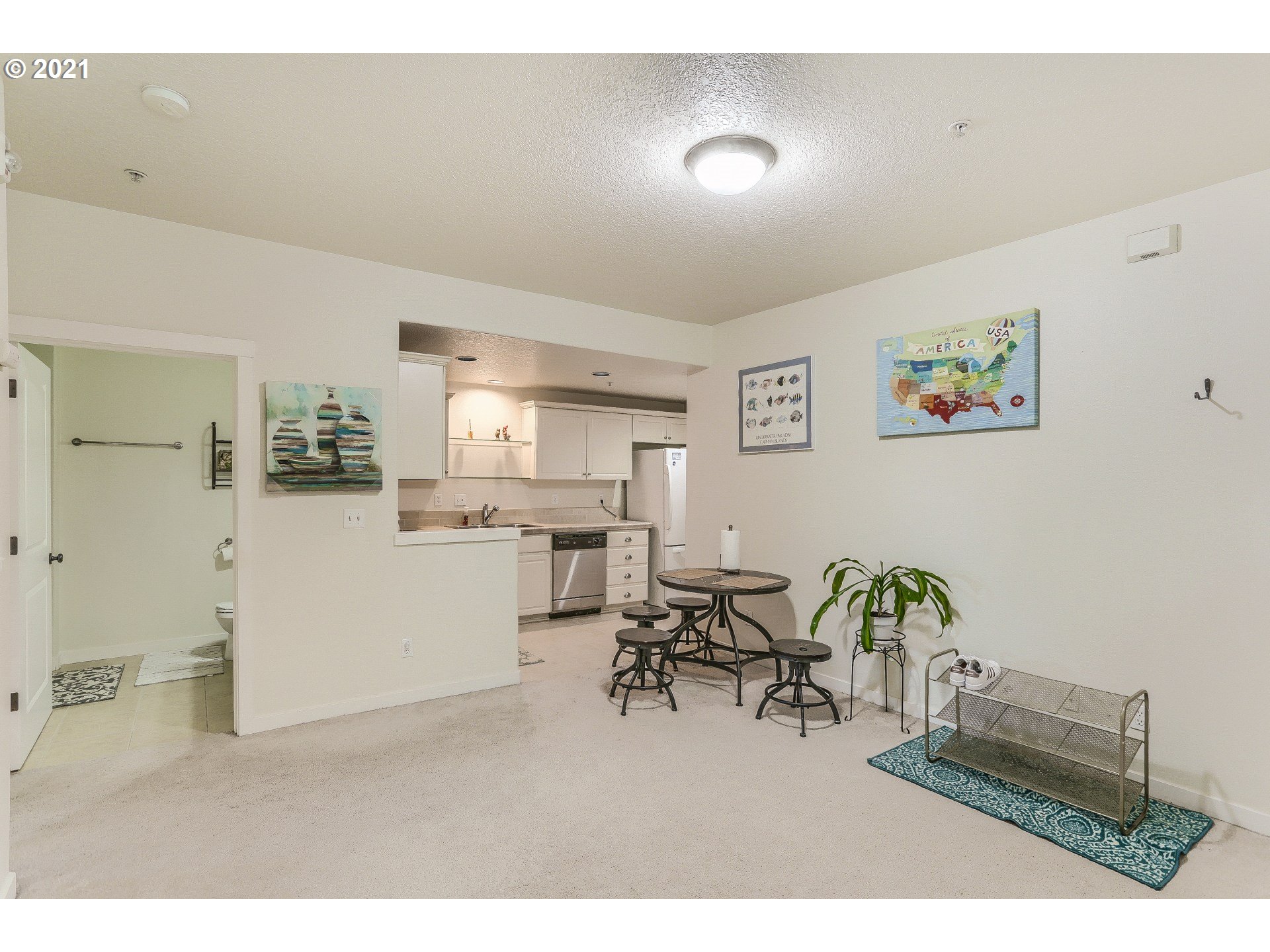 Photo #2: 21526199 Listing 