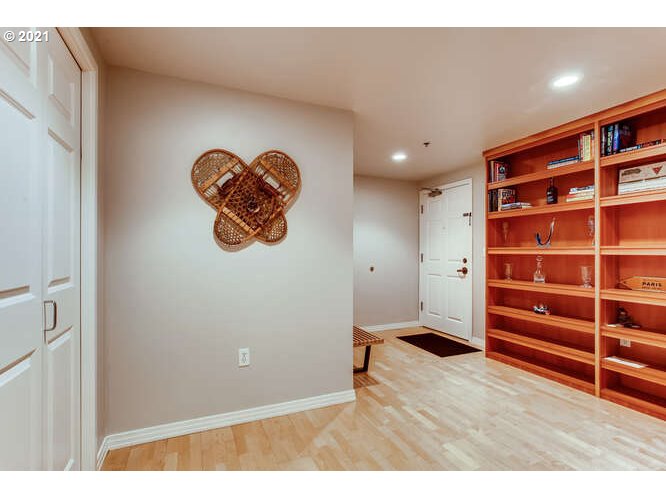 Photo #6: 21526899 Listing 