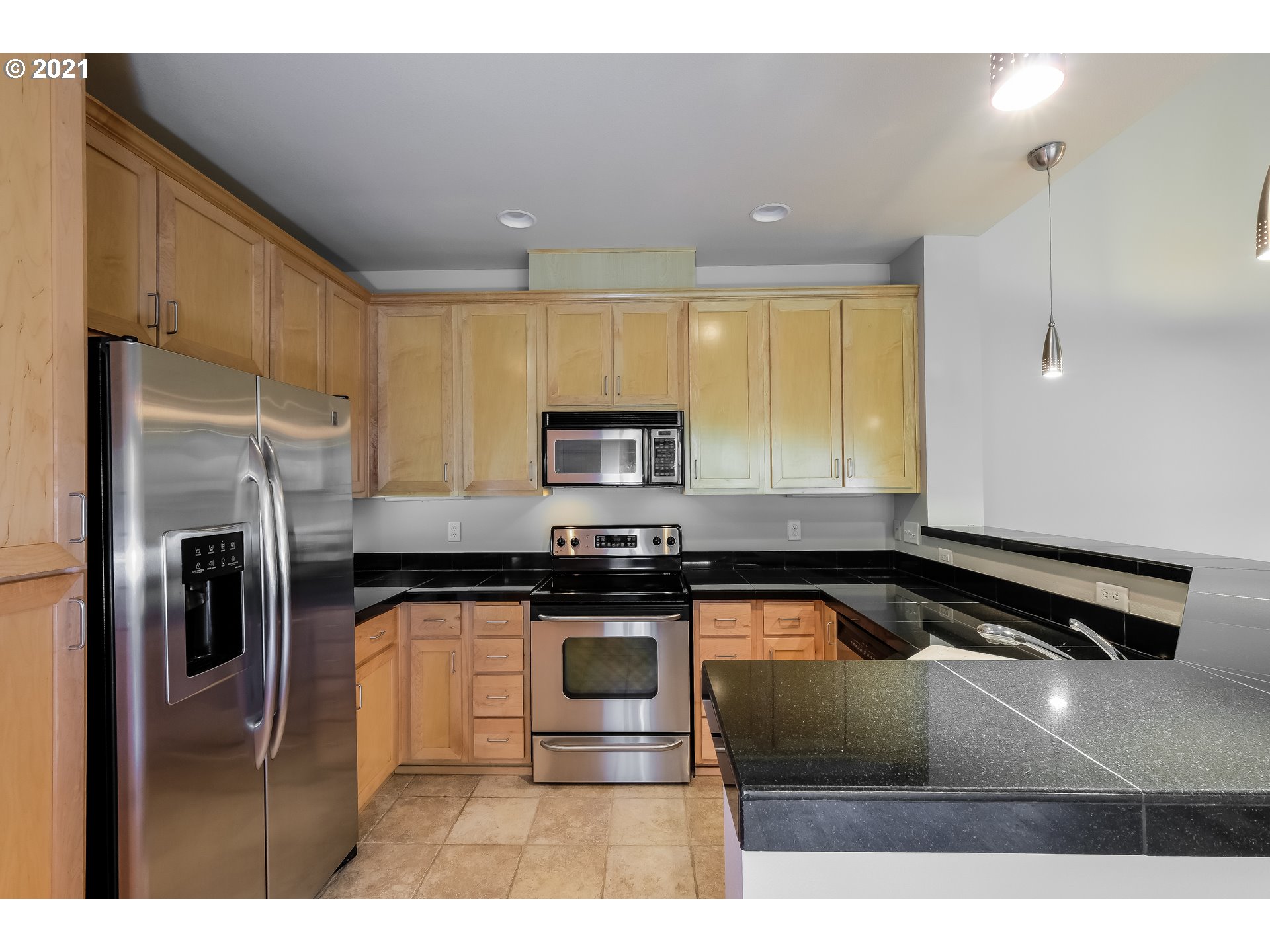 Photo #2: 21529931 Listing 