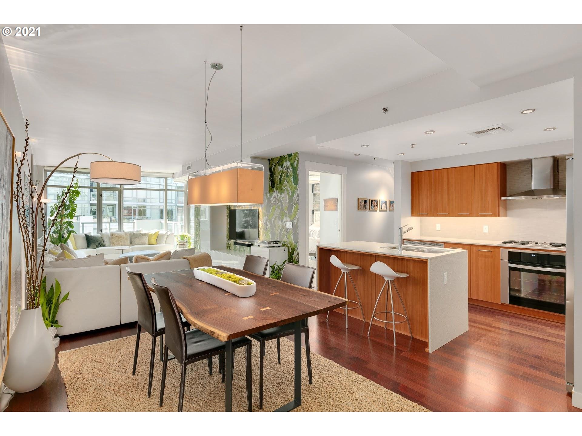 Photo #4: 21533175 Listing 