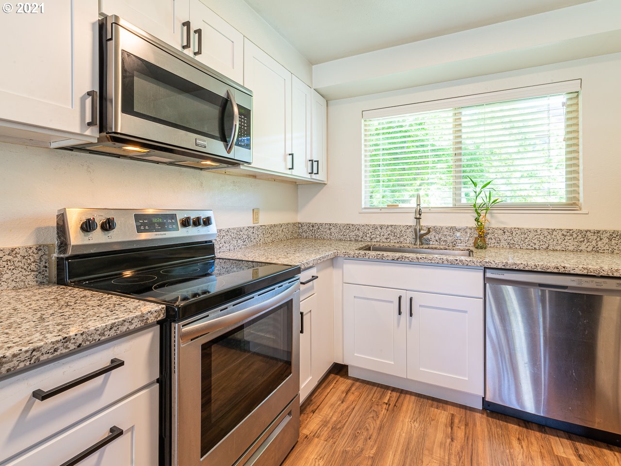 Photo #3: 21533949 Listing 
