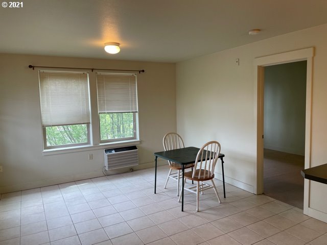 Photo #4: 21533973 Listing 