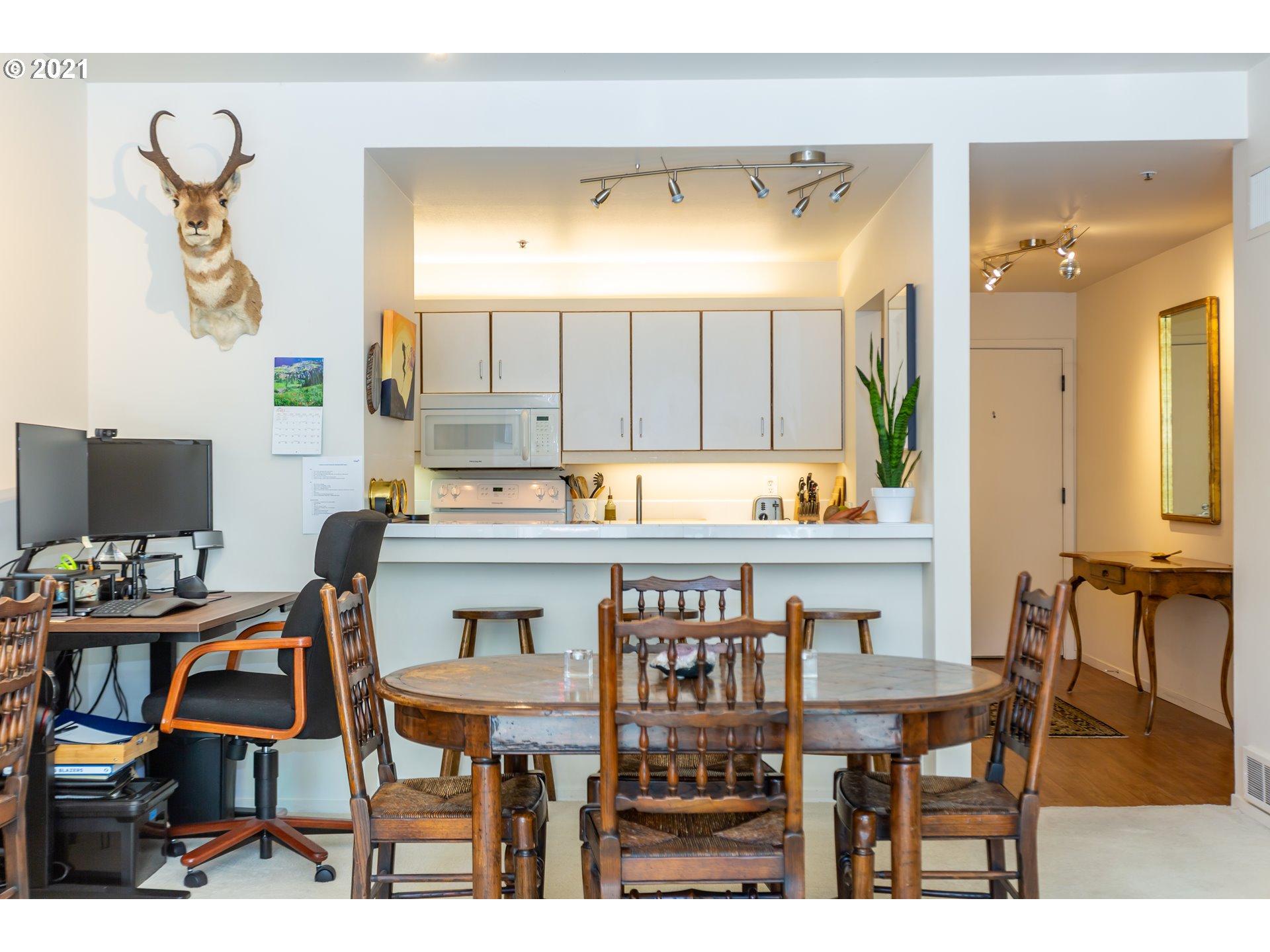 Photo #6: 21534253 Listing 