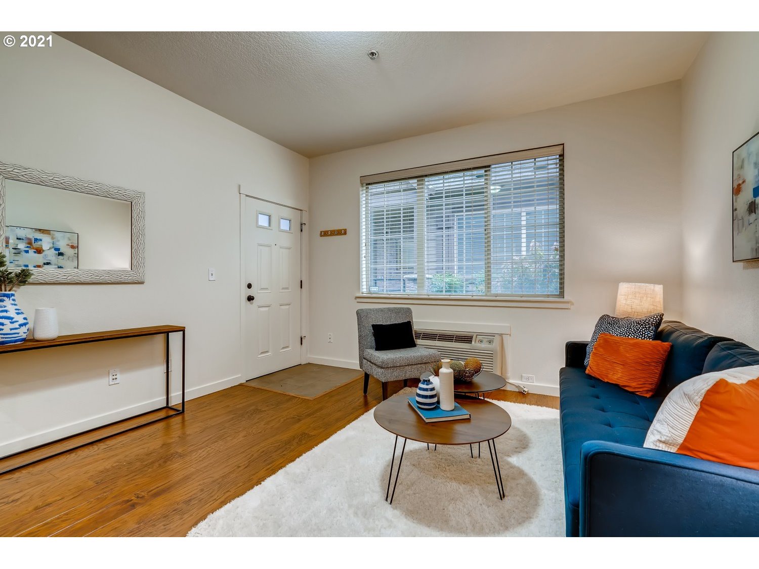 Photo #5: 21535782 Listing 