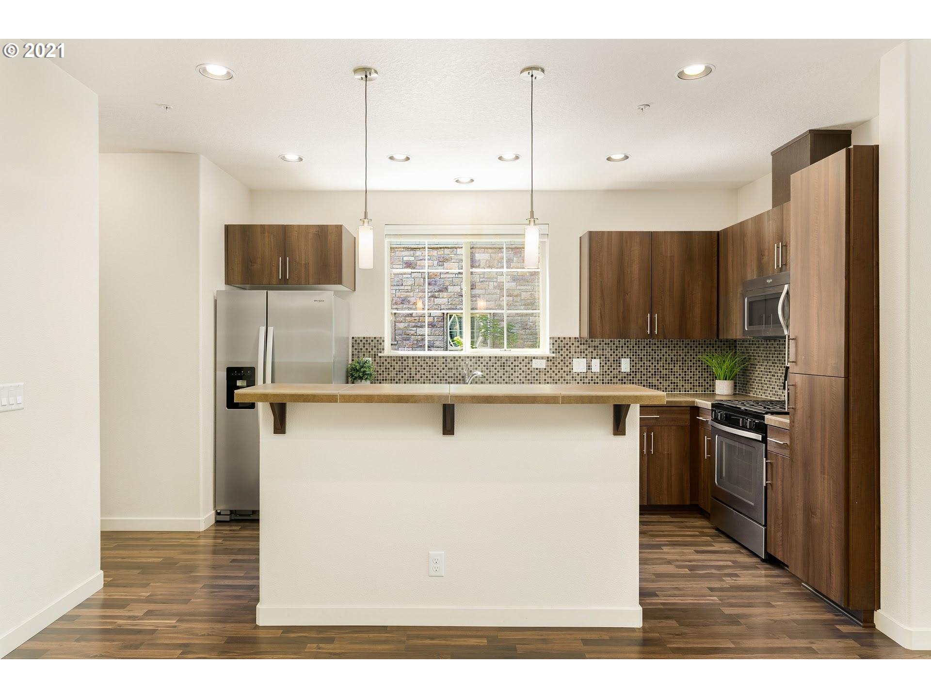 Photo #3: 21536474 Listing 