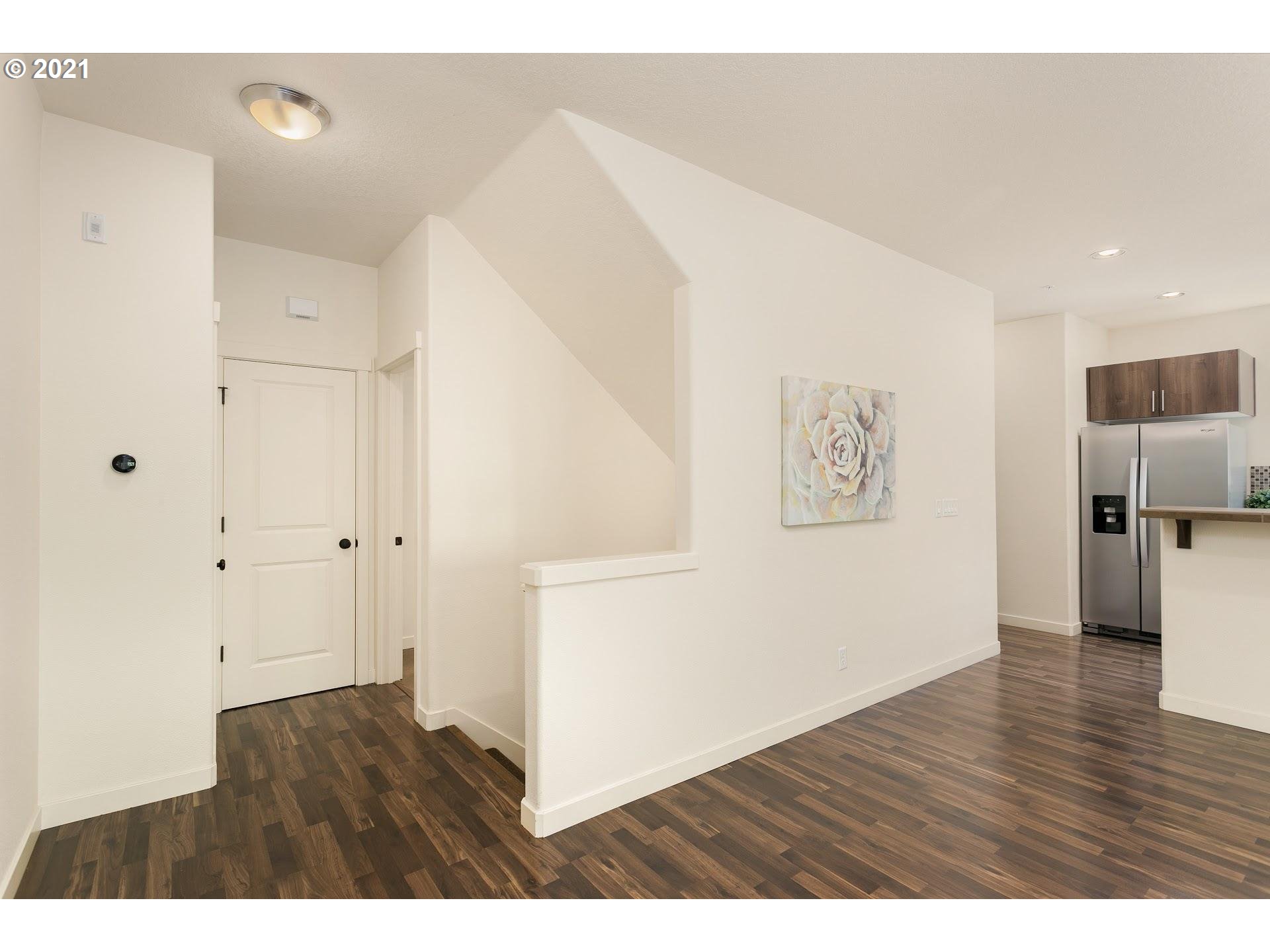 Photo #2: 21536474 Listing 