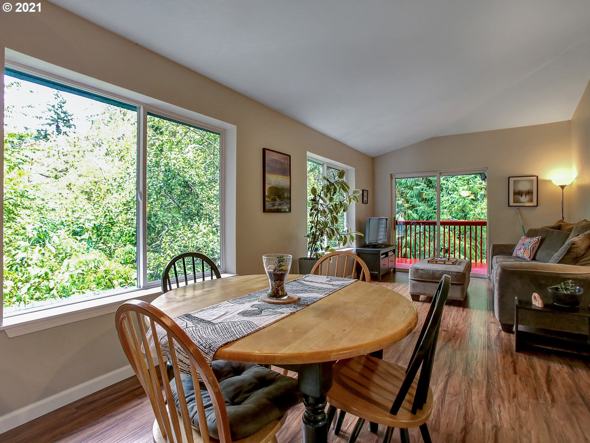 Photo #4: 21537259 Listing 